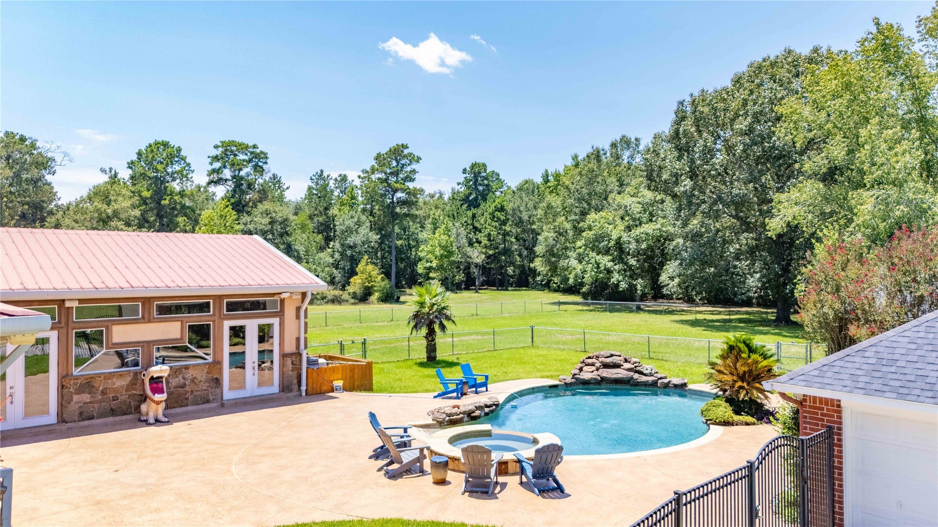 26342 Hill And Dale Avenue, Splendora, TX 77372 Welcome home to your own private retreat.