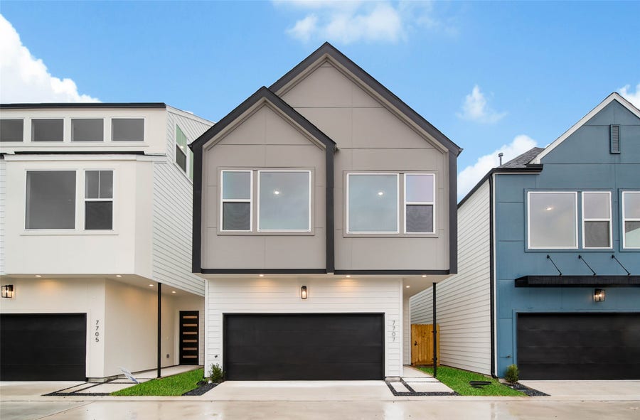 Property photo for 7618 Inwood Hills Lane, Houston, TX