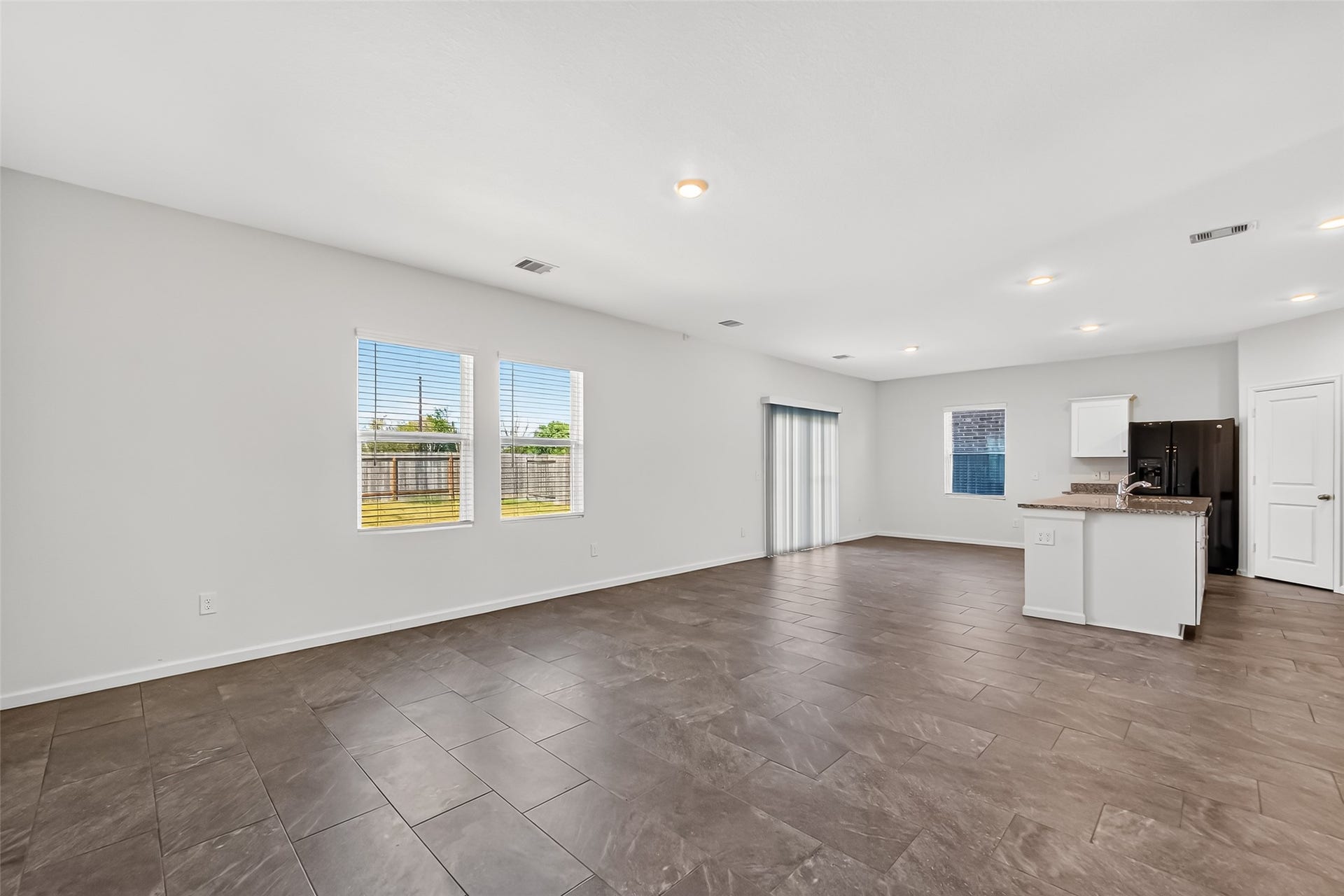 7119 Evitale Way, Houston, TX 77049 7119 Evitale Way, Houston, TX 77049