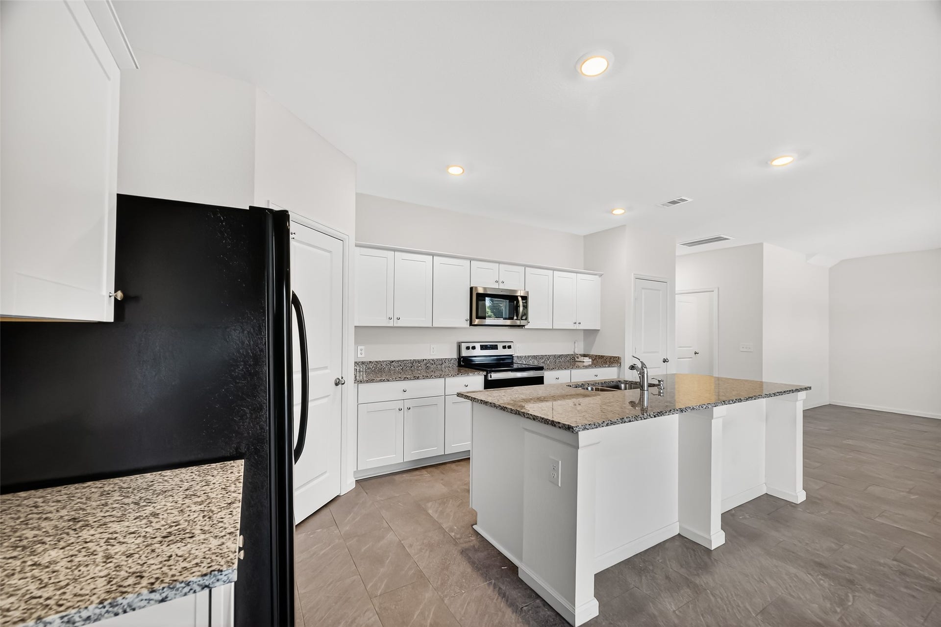 7119 Evitale Way, Houston, TX 77049 7119 Evitale Way, Houston, TX 77049