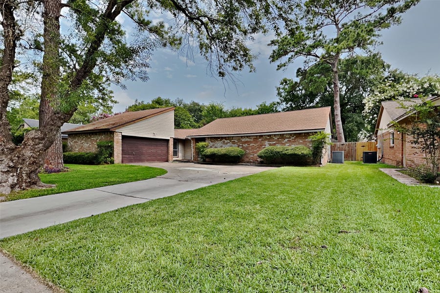 Property photo for 12706 Pantano Drive, Houston, TX