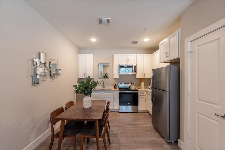 Property photo for 1720 Crestdale Drive, #2106, Houston, TX