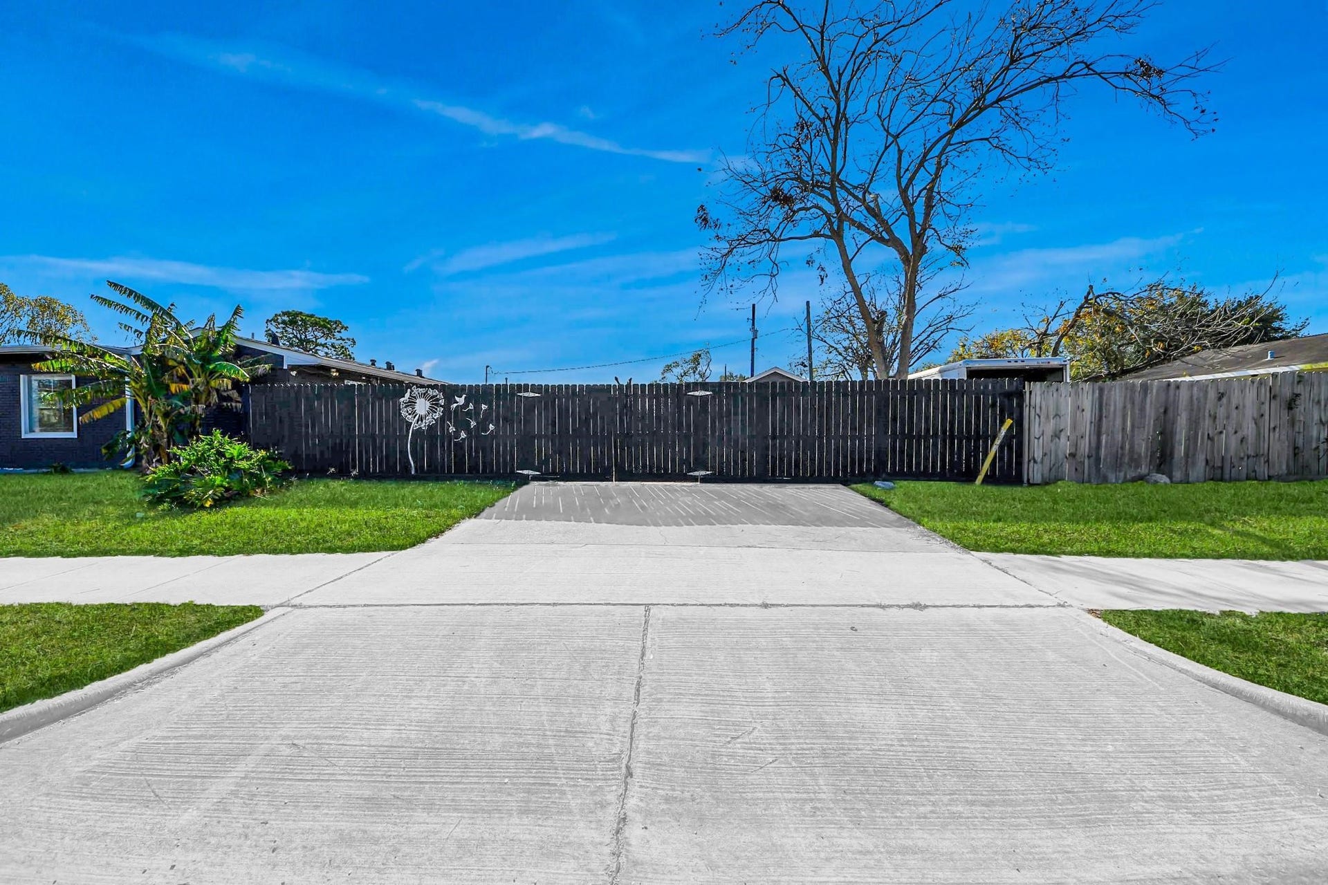 2102 Dewberry Lane, Pasadena, TX 77502 2102 Dewberry Lane, Pasadena, TX 77502