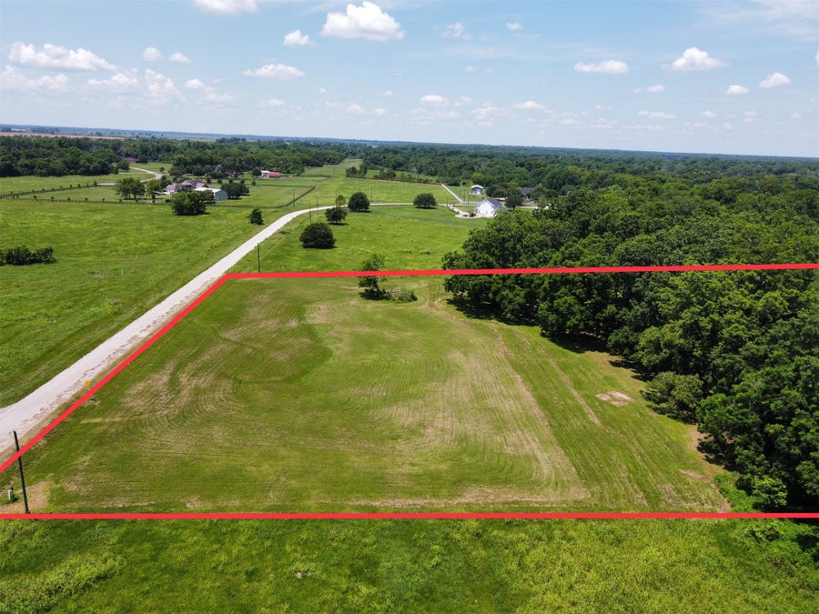 Property photo for 16410 Deerhaven Run, Rosharon, TX