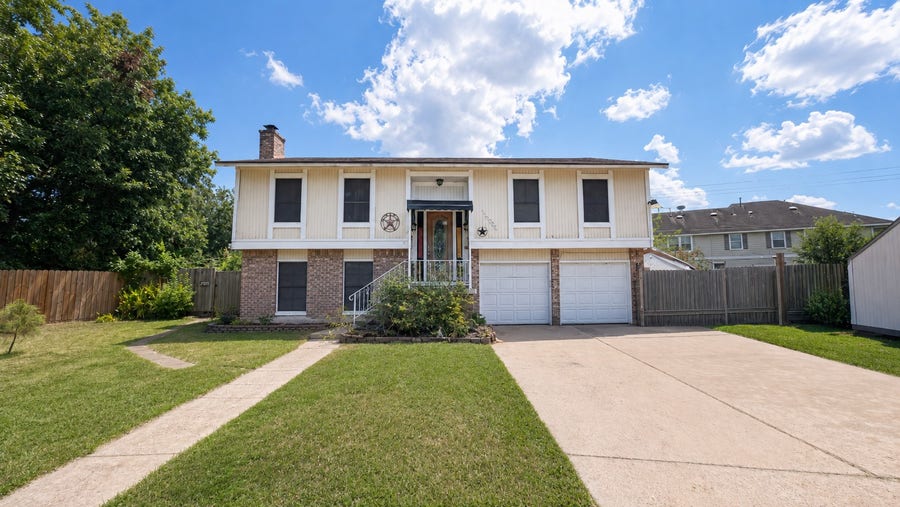 Property photo for 13003 Wilde Glen Lane, Houston, TX