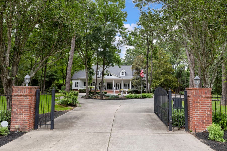 Property photo for 10810 Lake Windcrest, Magnolia, TX