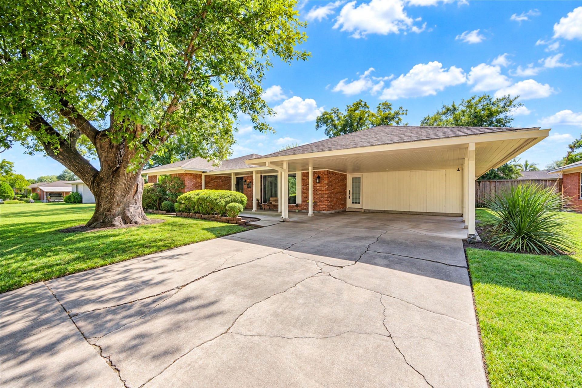 703 Oriole Lane, Pasadena, TX 77502 703 Oriole Lane, Pasadena, TX 77502