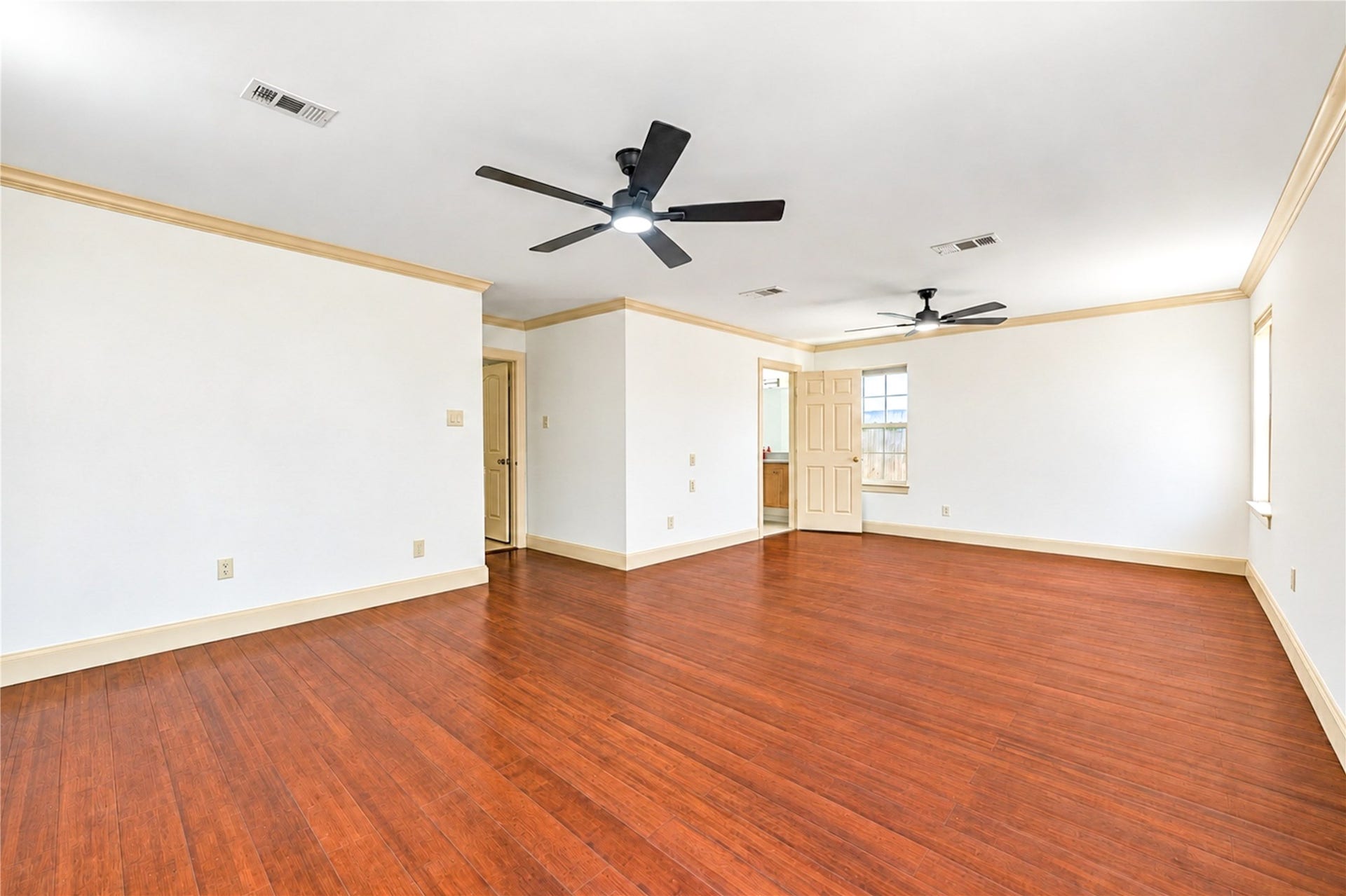 703 Oriole Lane, Pasadena, TX 77502 Primary Bedroom