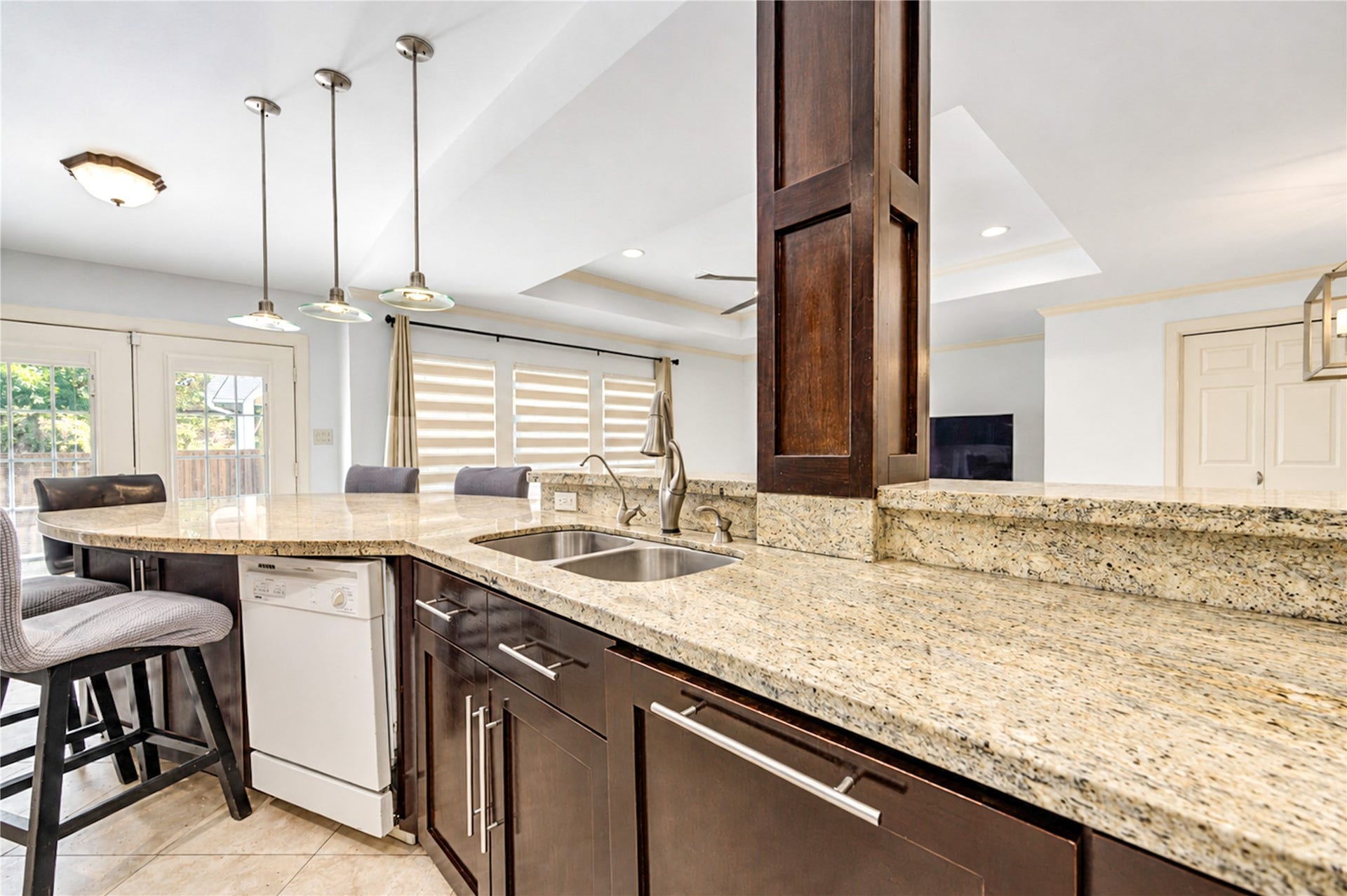 703 Oriole Lane, Pasadena, TX 77502 703 Oriole Lane, Pasadena, TX 77502
