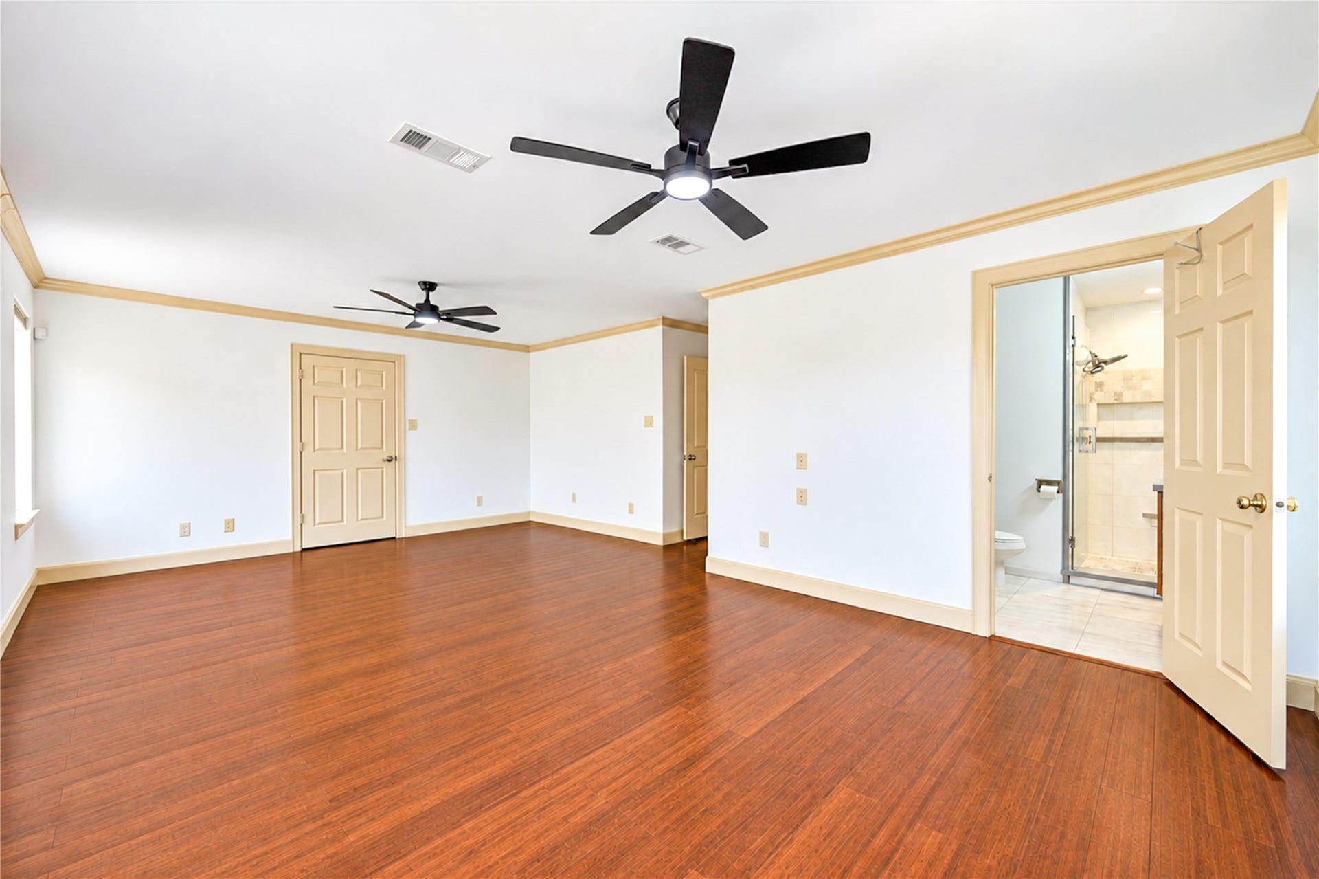 703 Oriole Lane, Pasadena, TX 77502 Primary Bedroom