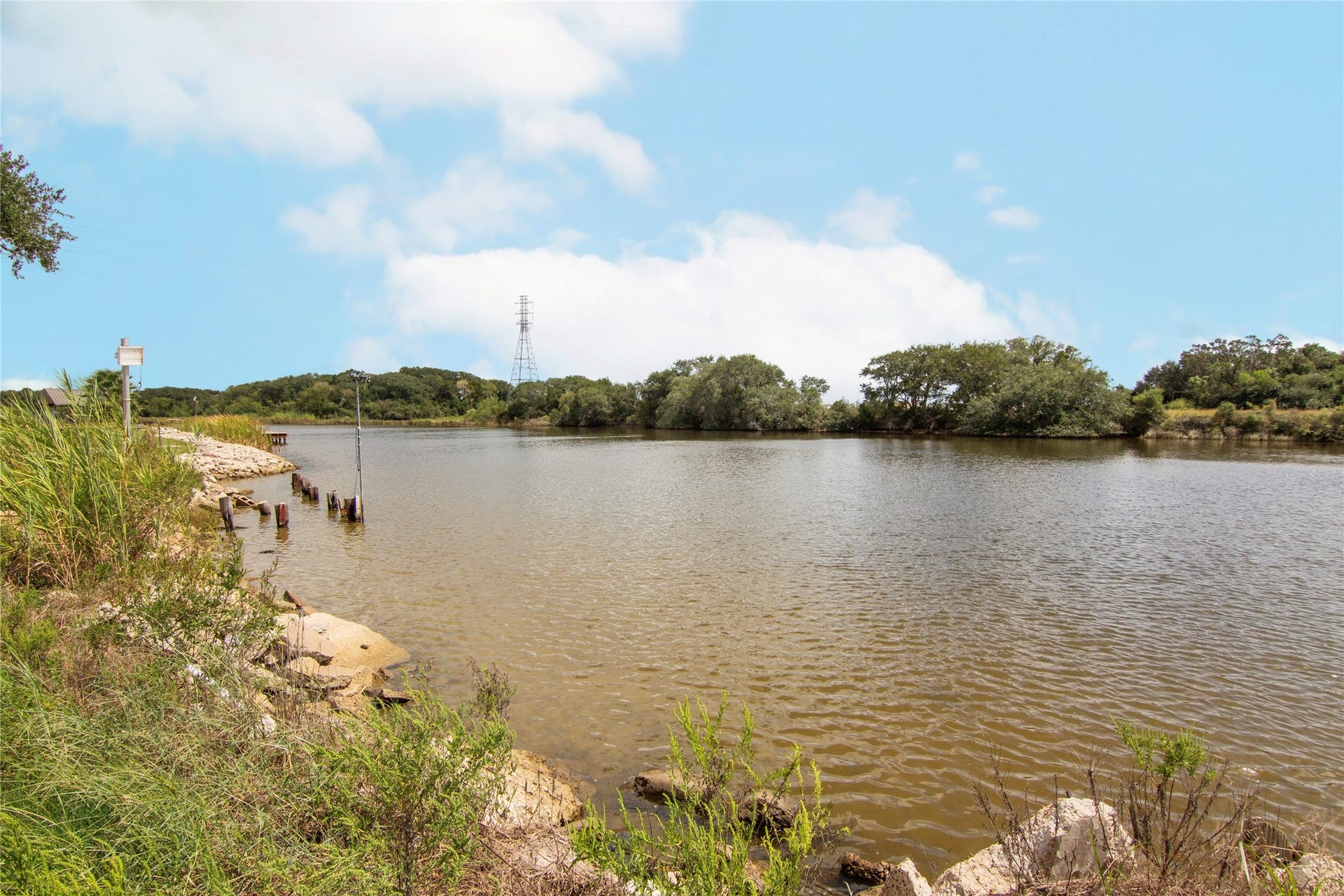waterfrontage