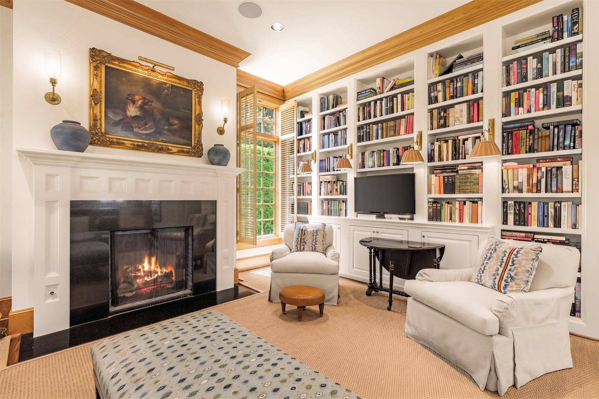 2820 Ferndale Street, Houston, TX 77098 Den & Fireside Sitting Room: Anchored by a warm gas fireplace, the den provides an intimate gathering space for relaxed daily living.