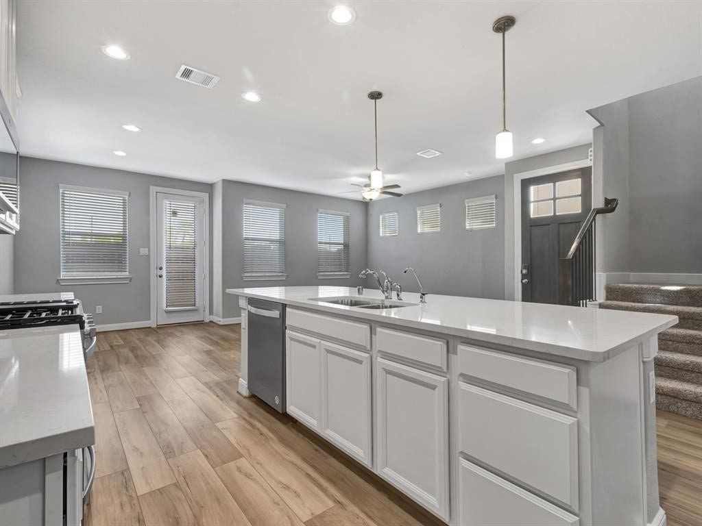 9828 Rugged Oaks Drive, Houston, TX 77080