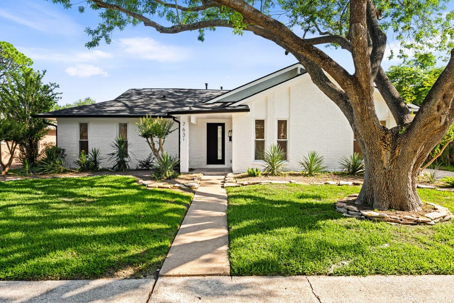 Property photo for 7631 Westwind Lane, Houston, TX