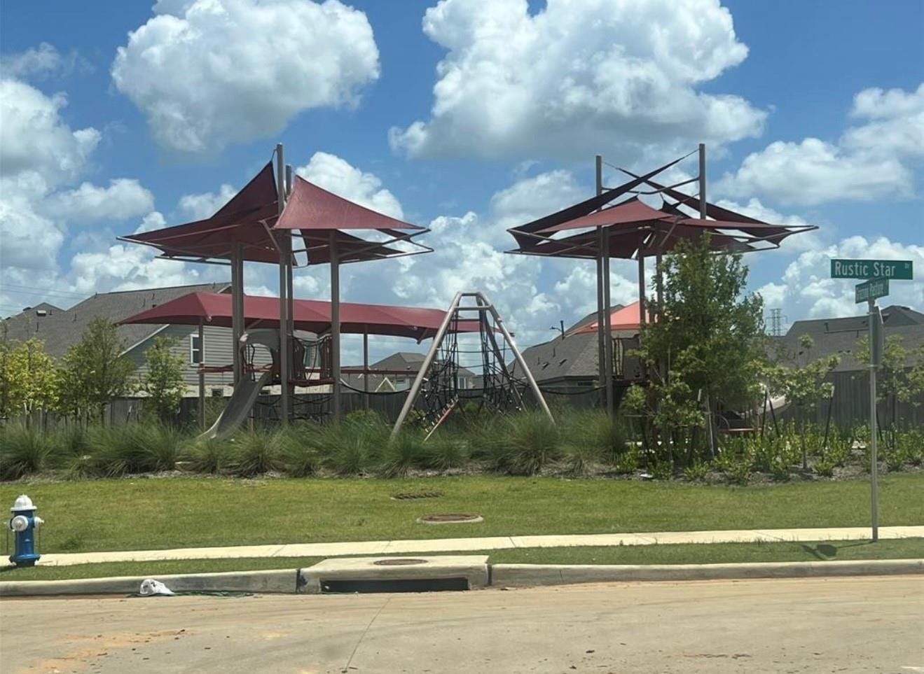 28818 Texas Sparrow ln, Hockley, TX 77447 The Park is only 2 min away.