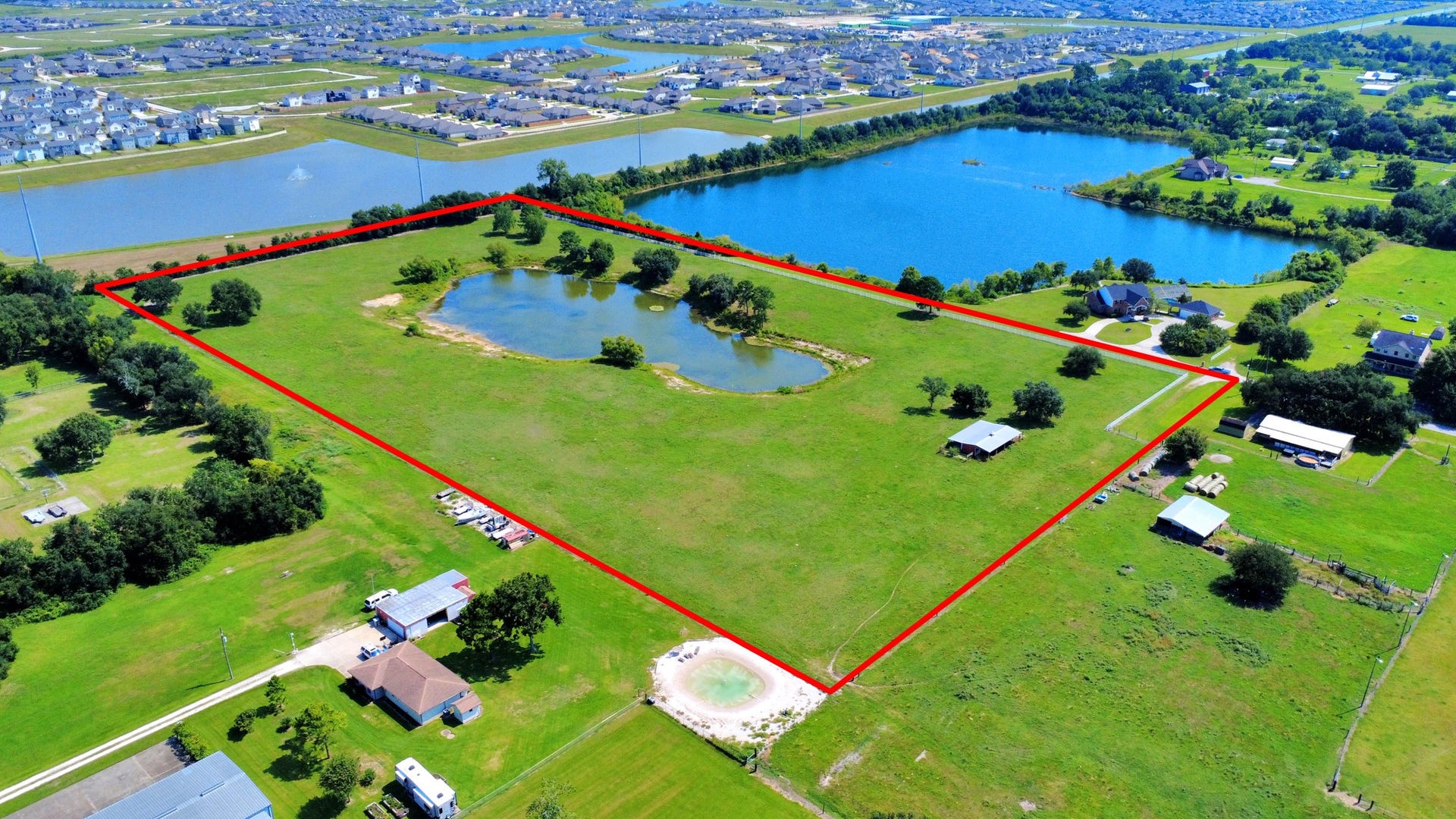 3237-2 Avenue G 1/2, Santa Fe, TX 77510 Property line in red is not the exact property boundary line, It is showing what the seller iis currently using including the R.O.W. Buyer to verify property boundary lines.