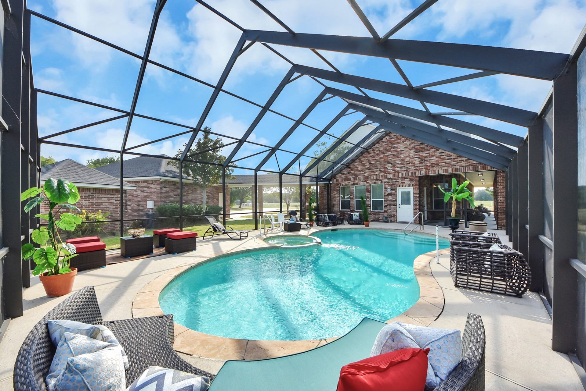 3237-2 Avenue G 1/2, Santa Fe, TX 77510 Property next door also available for sale.