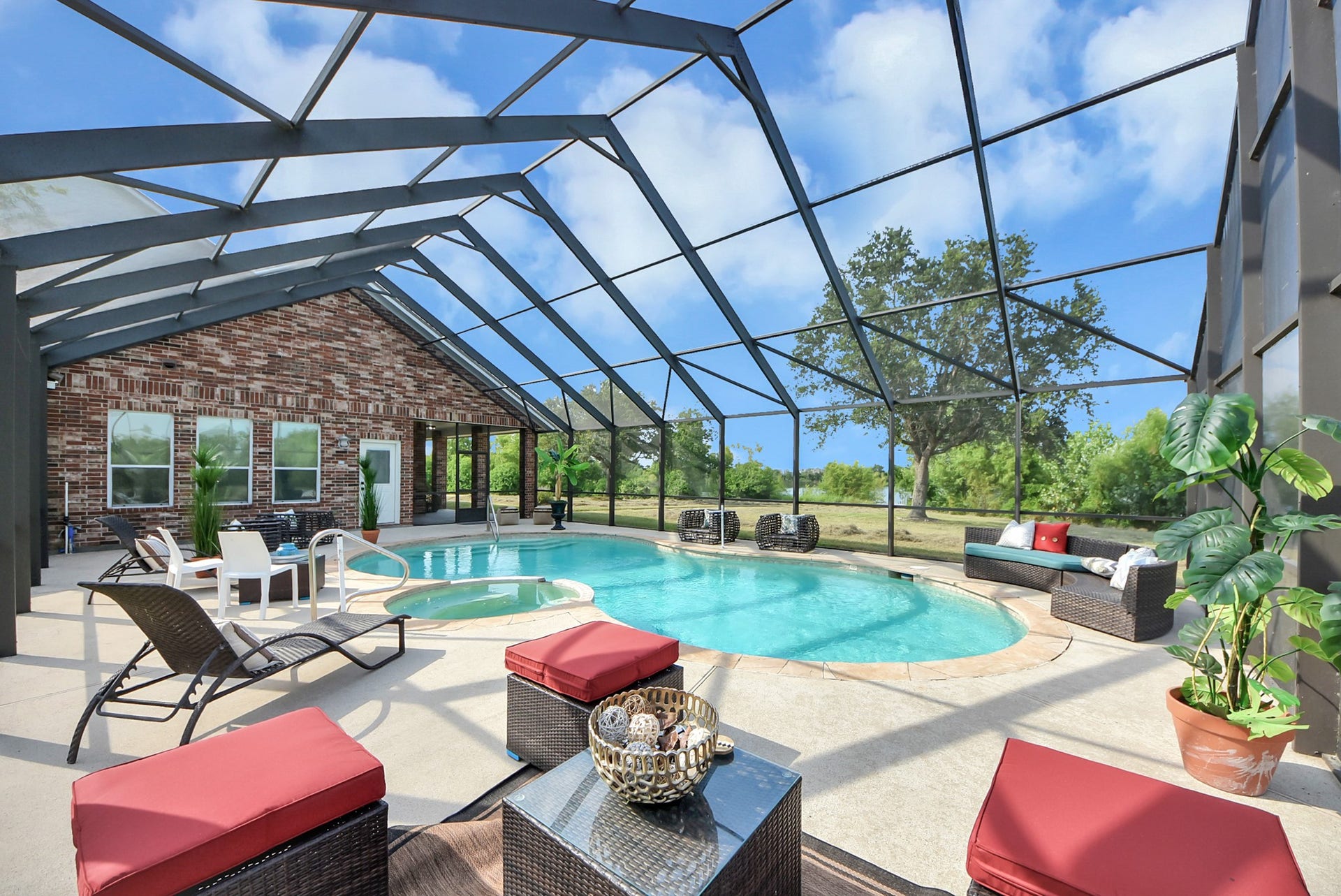 3237-2 Avenue G 1/2, Santa Fe, TX 77510 Property next door also available for sale.