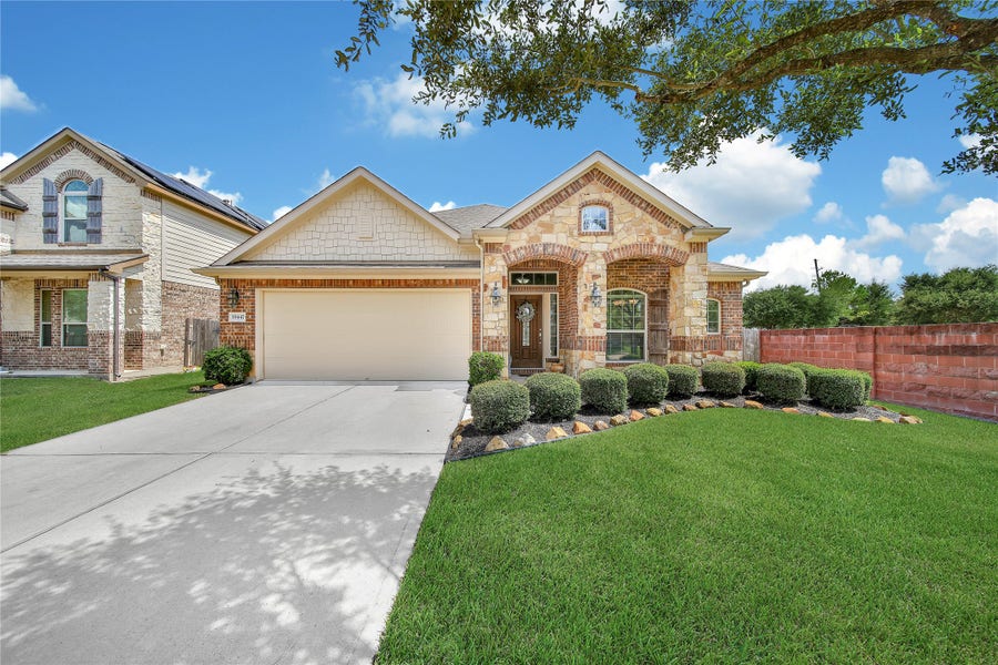 Property photo for 19447 Alton Springs Drive, Cypress, TX