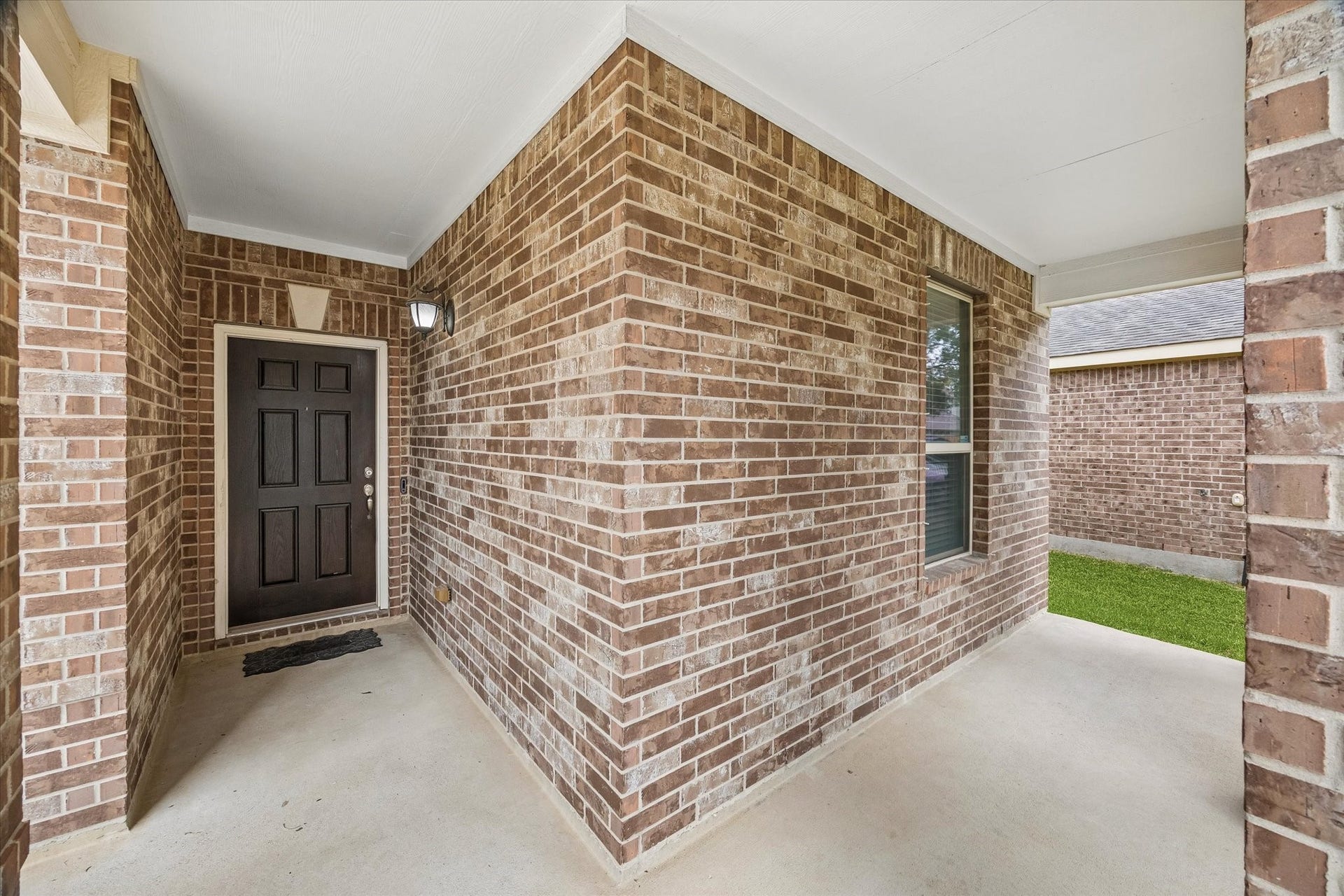 1624 Ponte Leone Lane, League City, TX 77573 A charming place to call home!