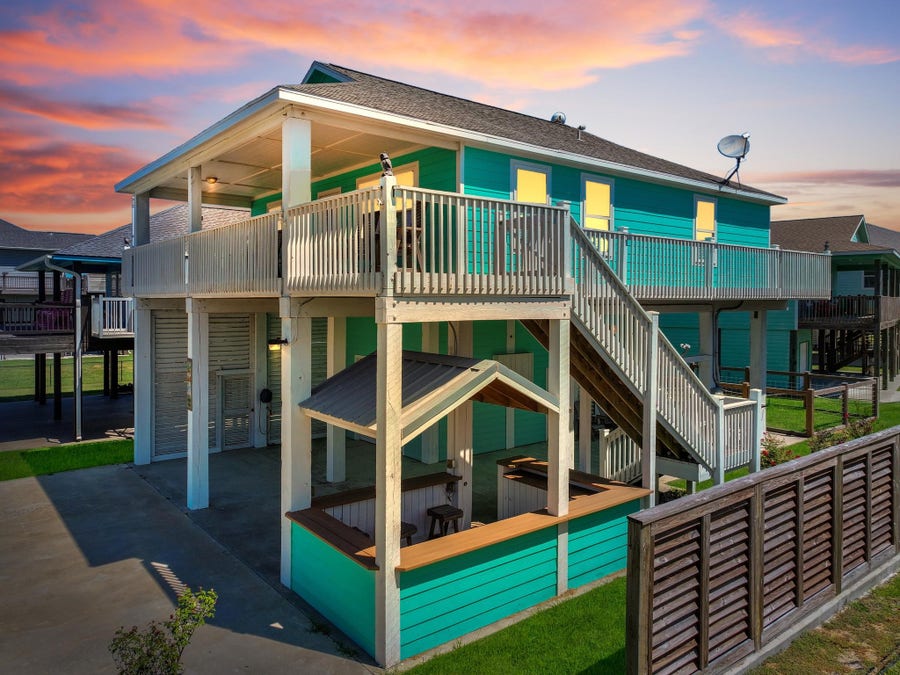 Property photo for 930 EASTVIEW, Crystal Beach, TX