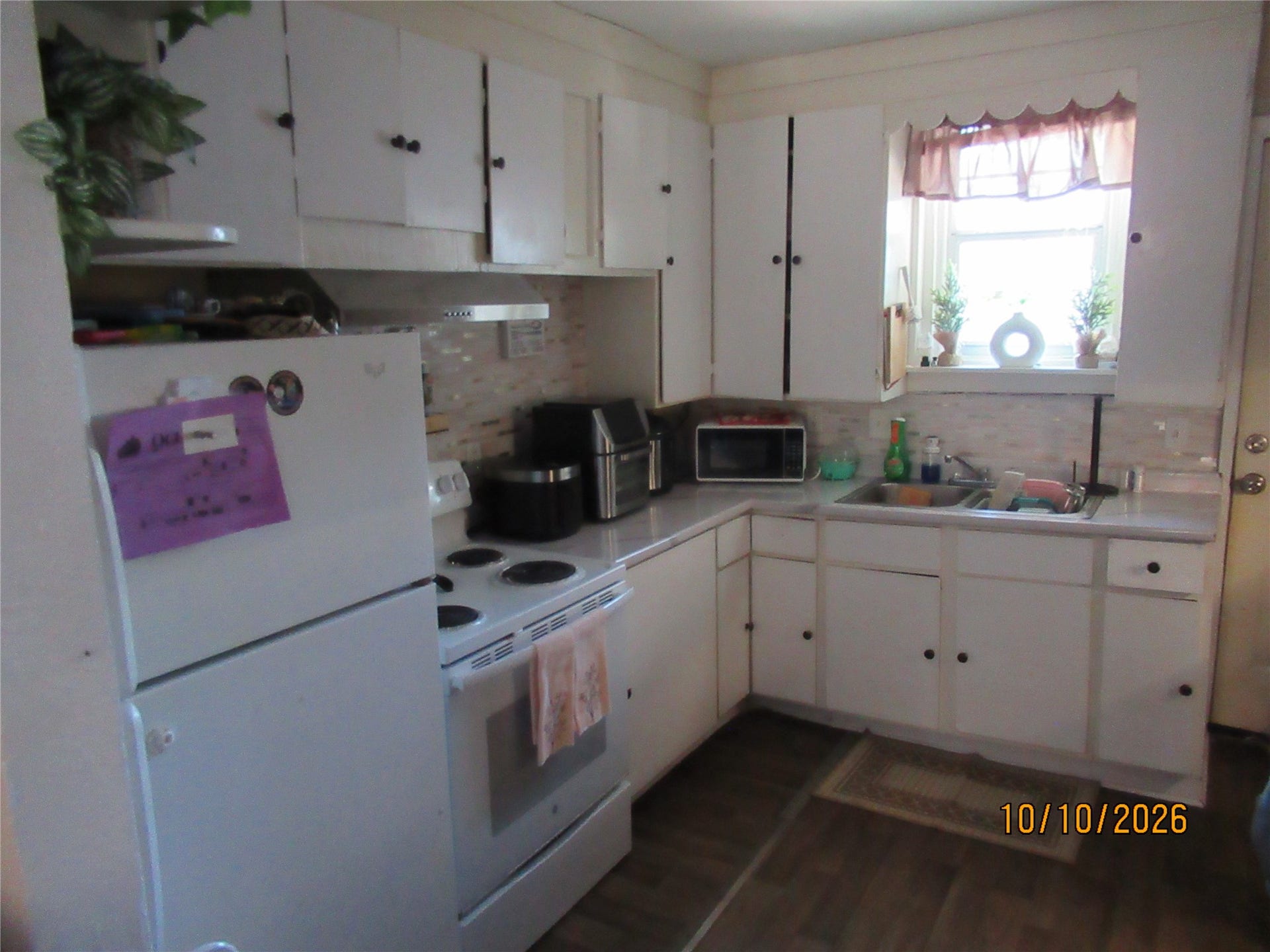 1328-Kitchen