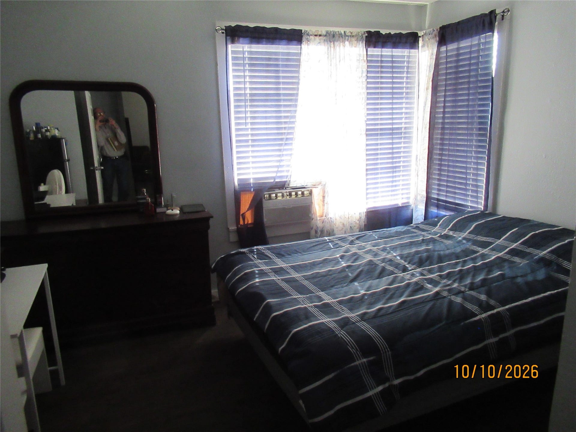 1324-Bedroom