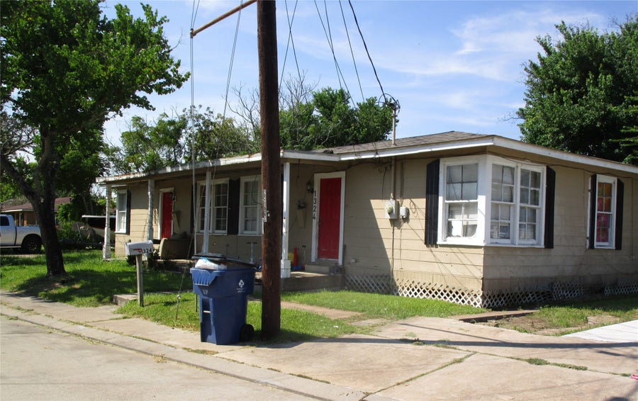 Property photo for 1324/28 W 9th Street, Freeport, TX
