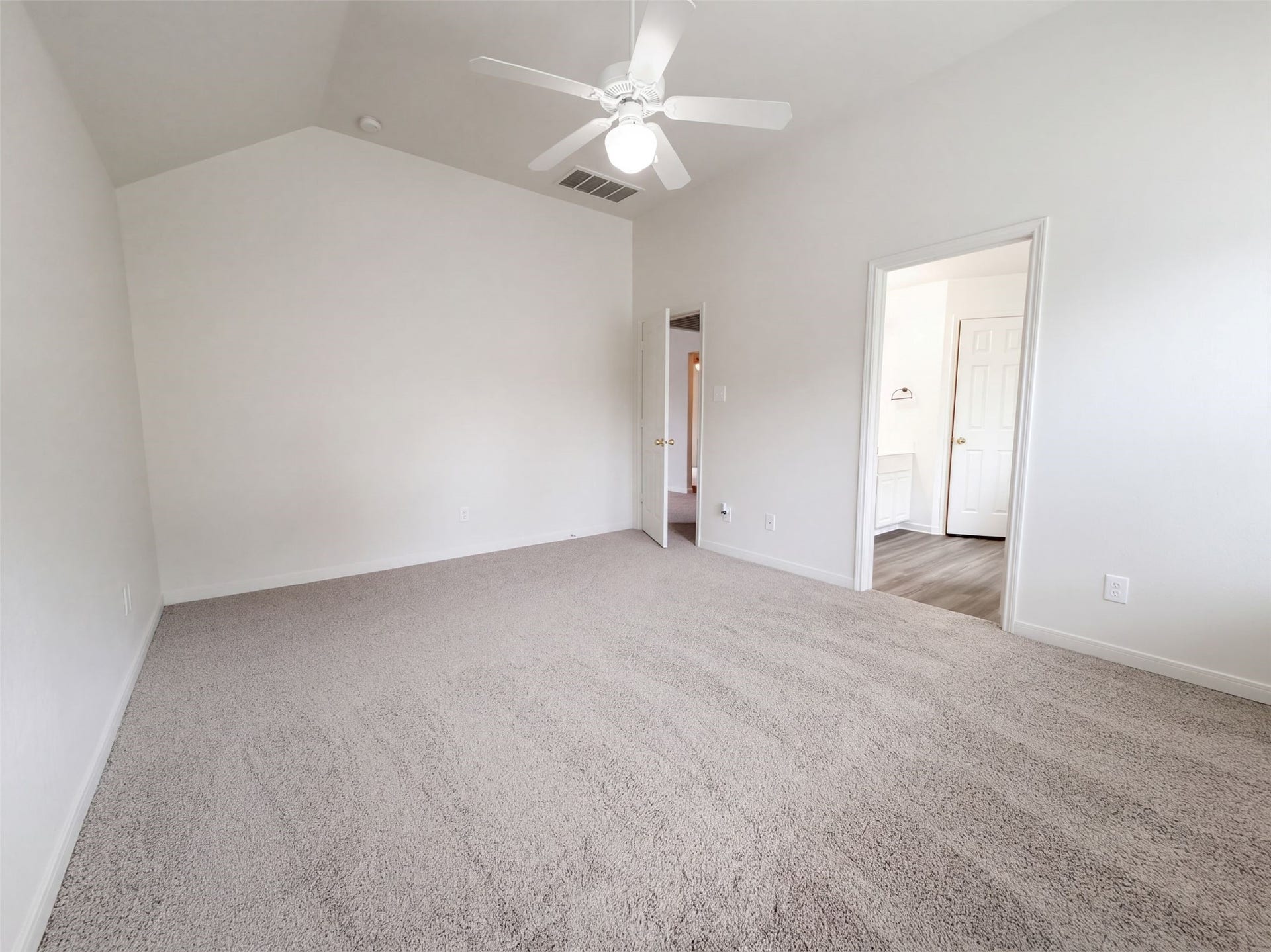 19043 Taverns Crossing Lane, Houston, TX 77084 19043 Taverns Crossing Lane, Houston, TX 77084
