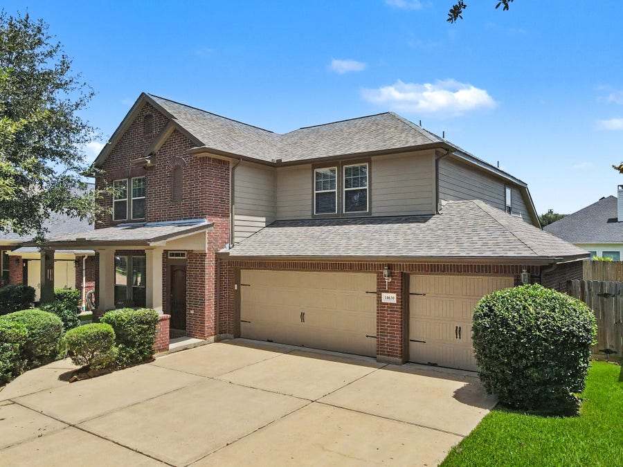 Property photo for 10630 Cortland Ridge Lane, Cypress, TX