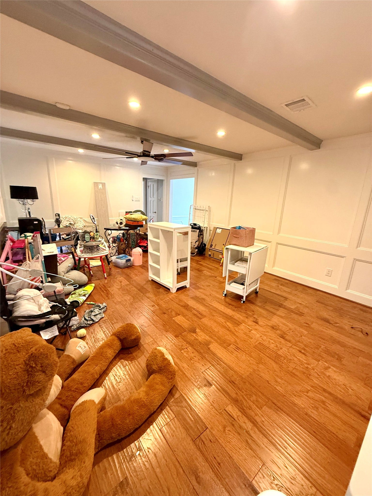 10818 Chevy Chase Drive, Houston, TX 77042 10818 Chevy Chase Drive, Houston, TX 77042