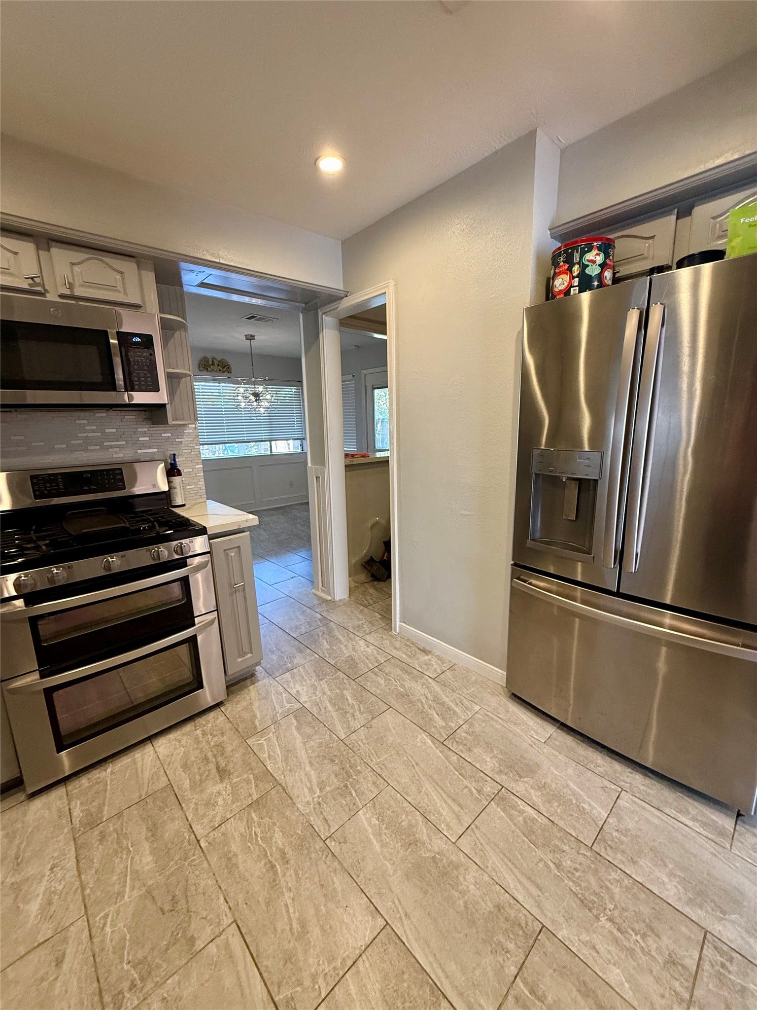 10818 Chevy Chase Drive, Houston, TX 77042 10818 Chevy Chase Drive, Houston, TX 77042