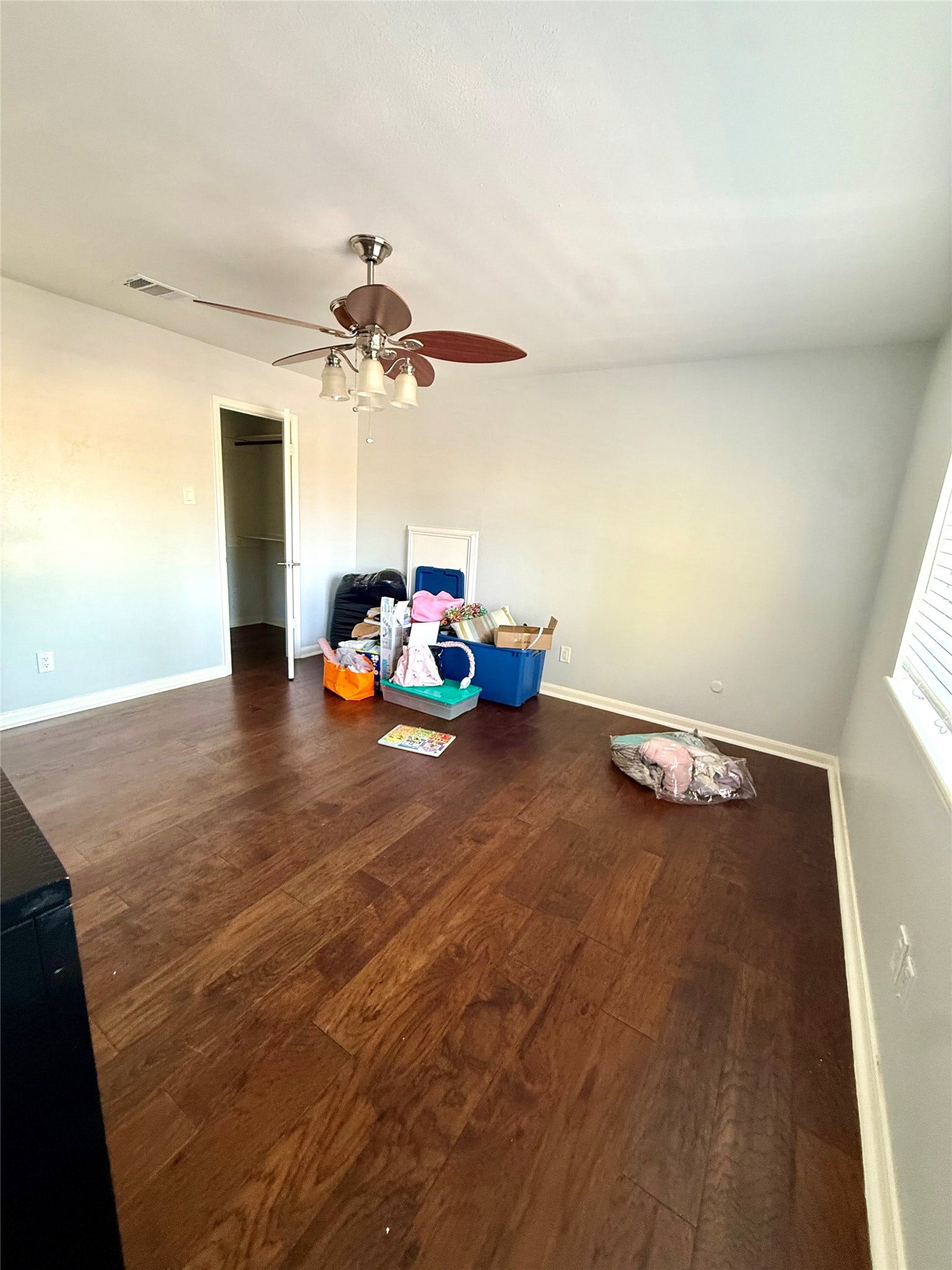 10818 Chevy Chase Drive, Houston, TX 77042 10818 Chevy Chase Drive, Houston, TX 77042
