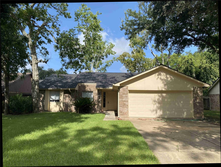 Property photo for 623 Old Colony Drive, Richmond, TX