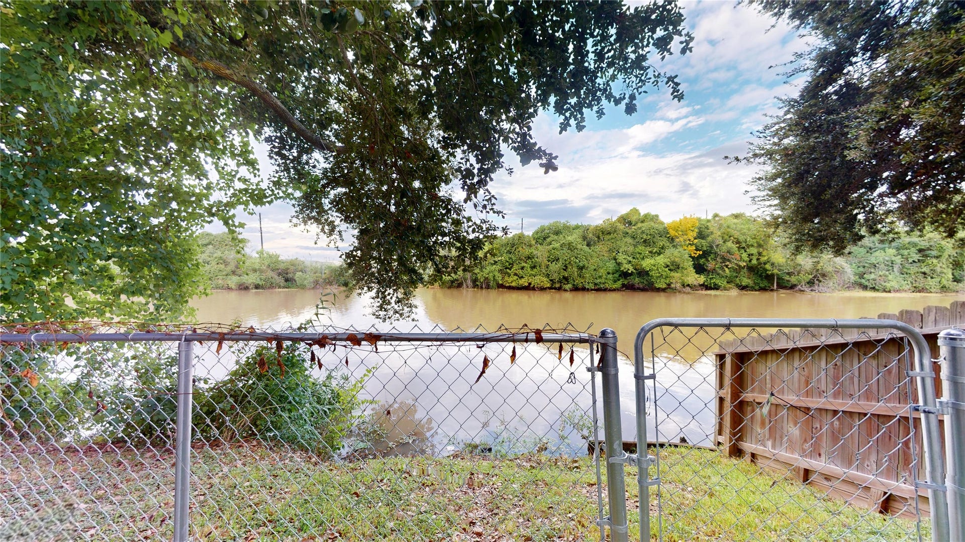 607 W Park Street, Sugar Land, TX 77498
