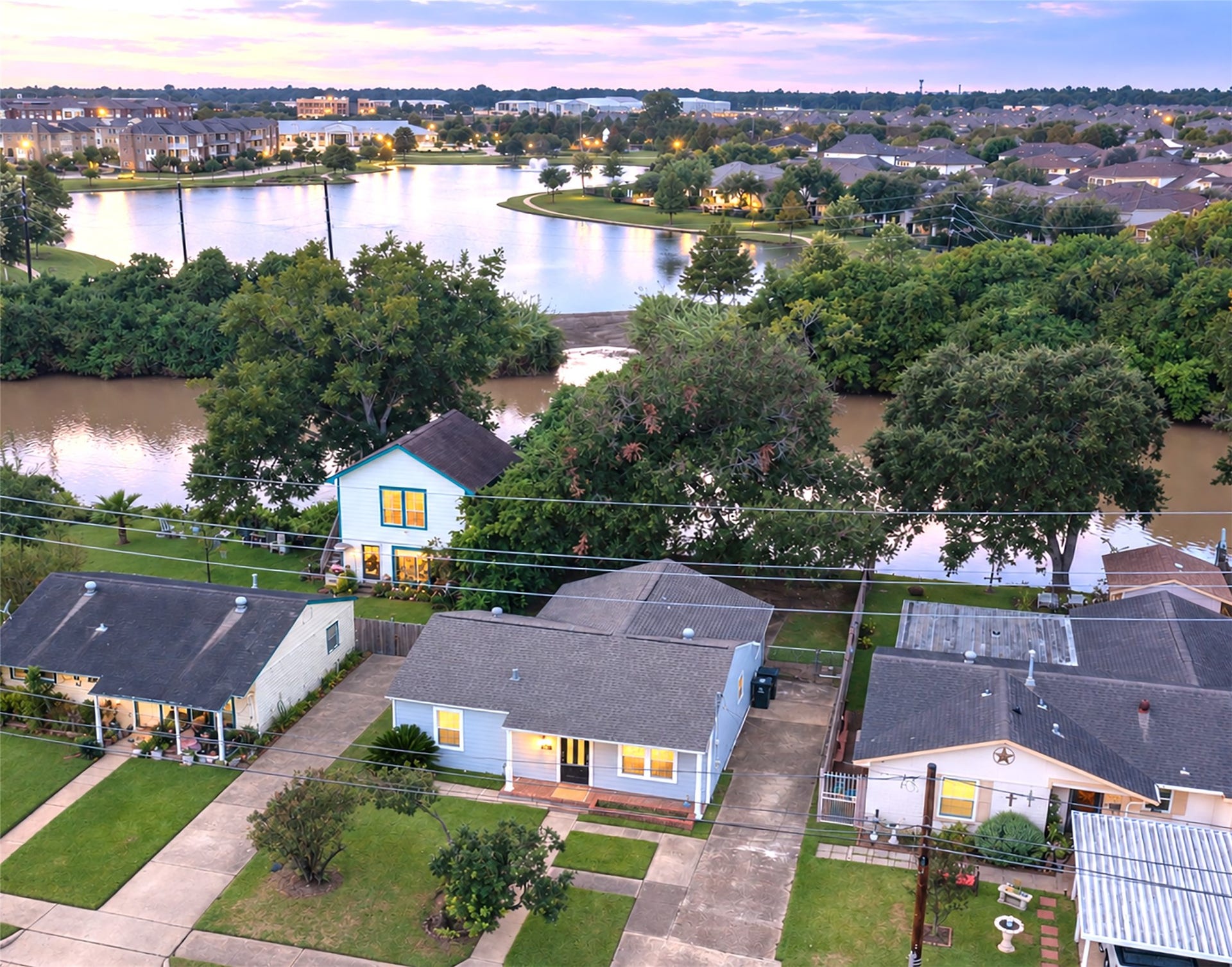 607 W Park Street, Sugar Land, TX 77498