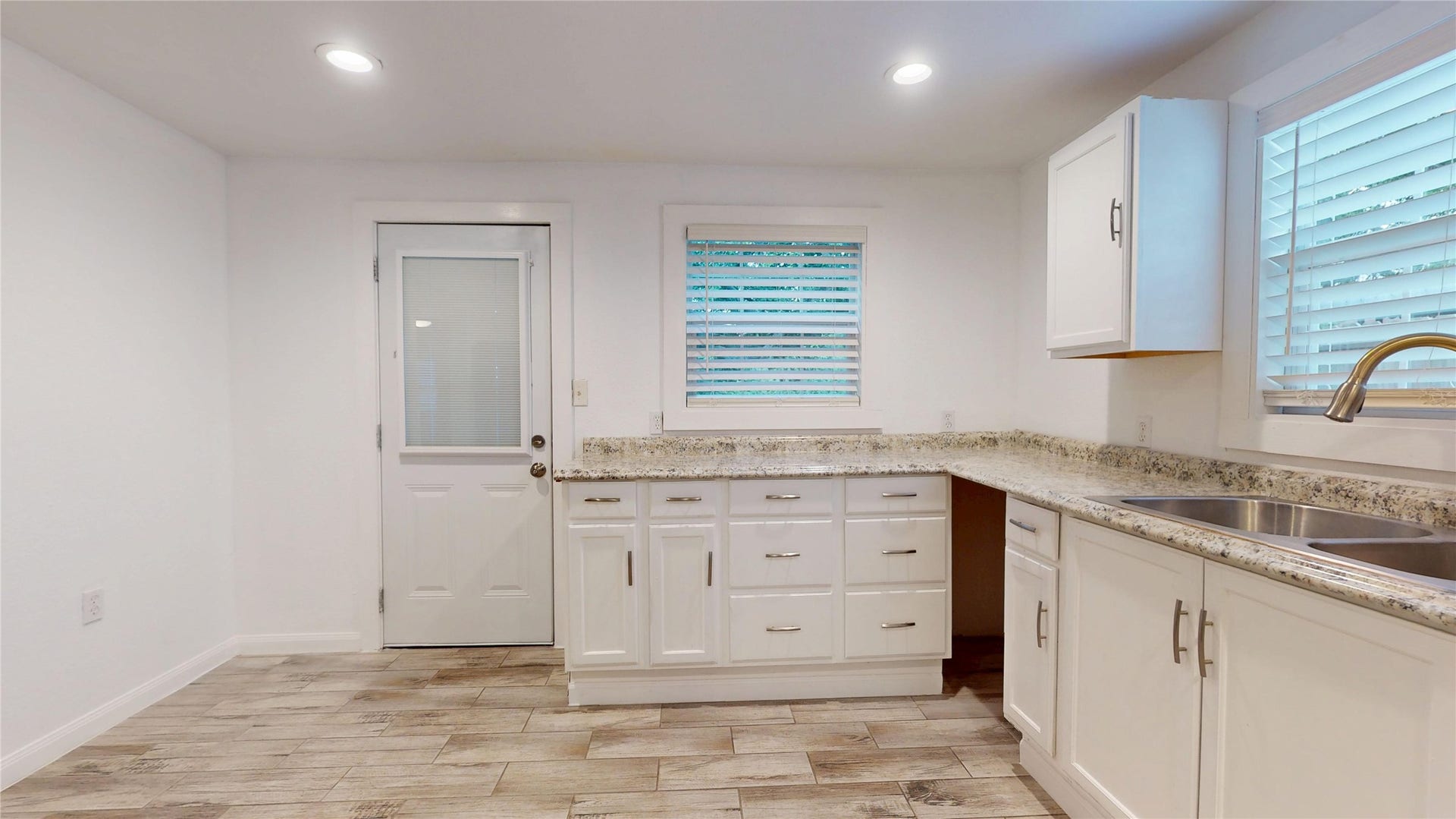 607 W Park Street, Sugar Land, TX 77498