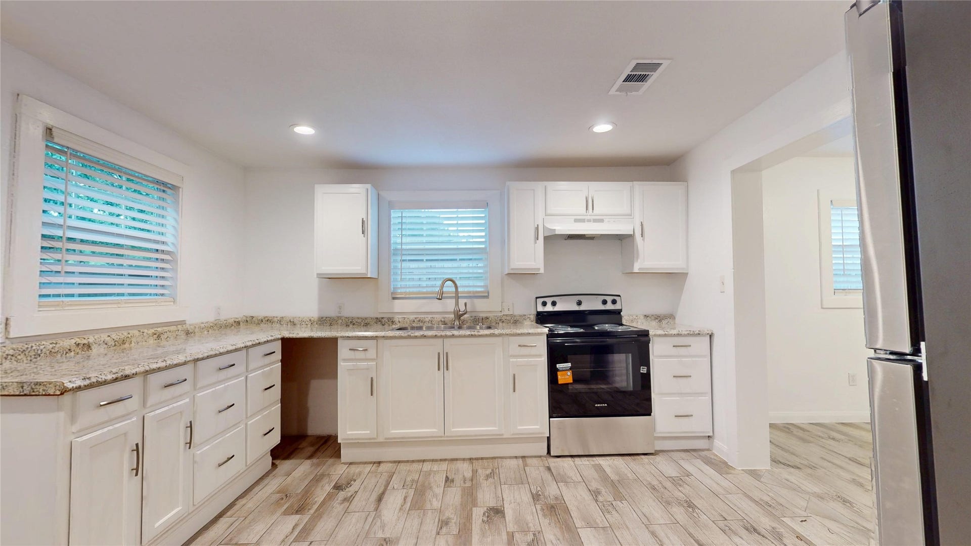 607 W Park Street, Sugar Land, TX 77498