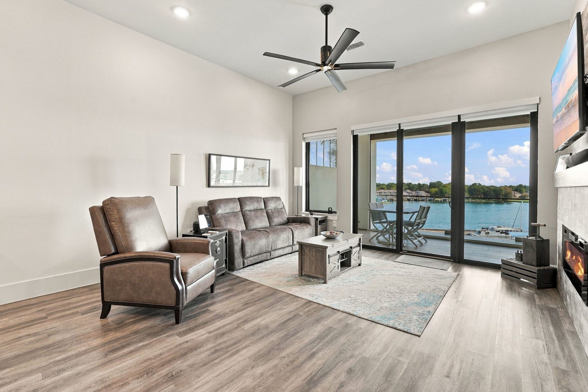 199 Waterpoint Court, #409, Montgomery, TX 77356 199 Waterpoint Court, #409, Montgomery, TX 77356