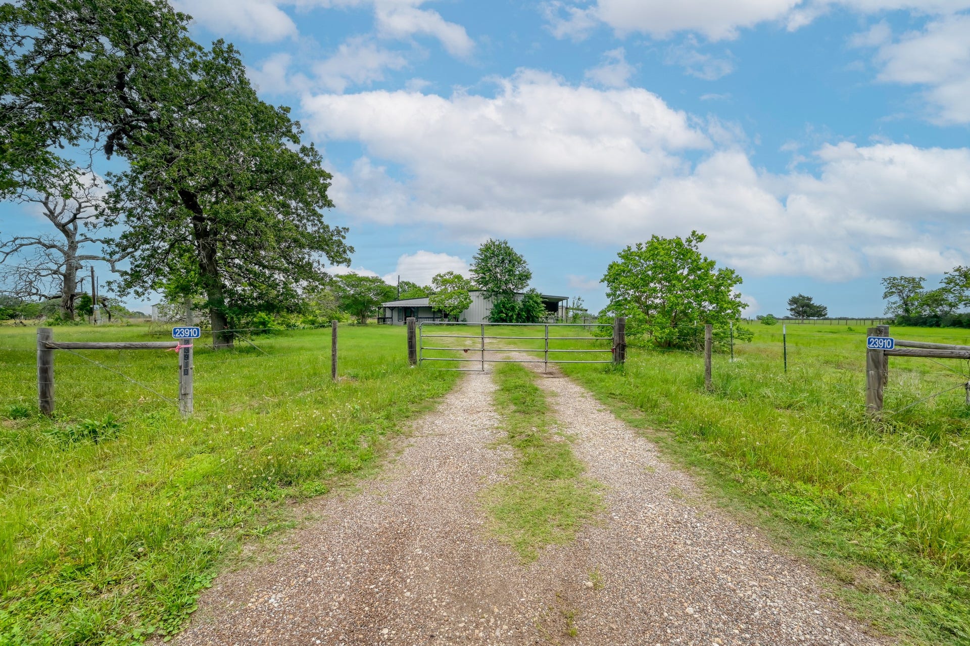 23910 Fm 362 Road, Waller, TX 77484