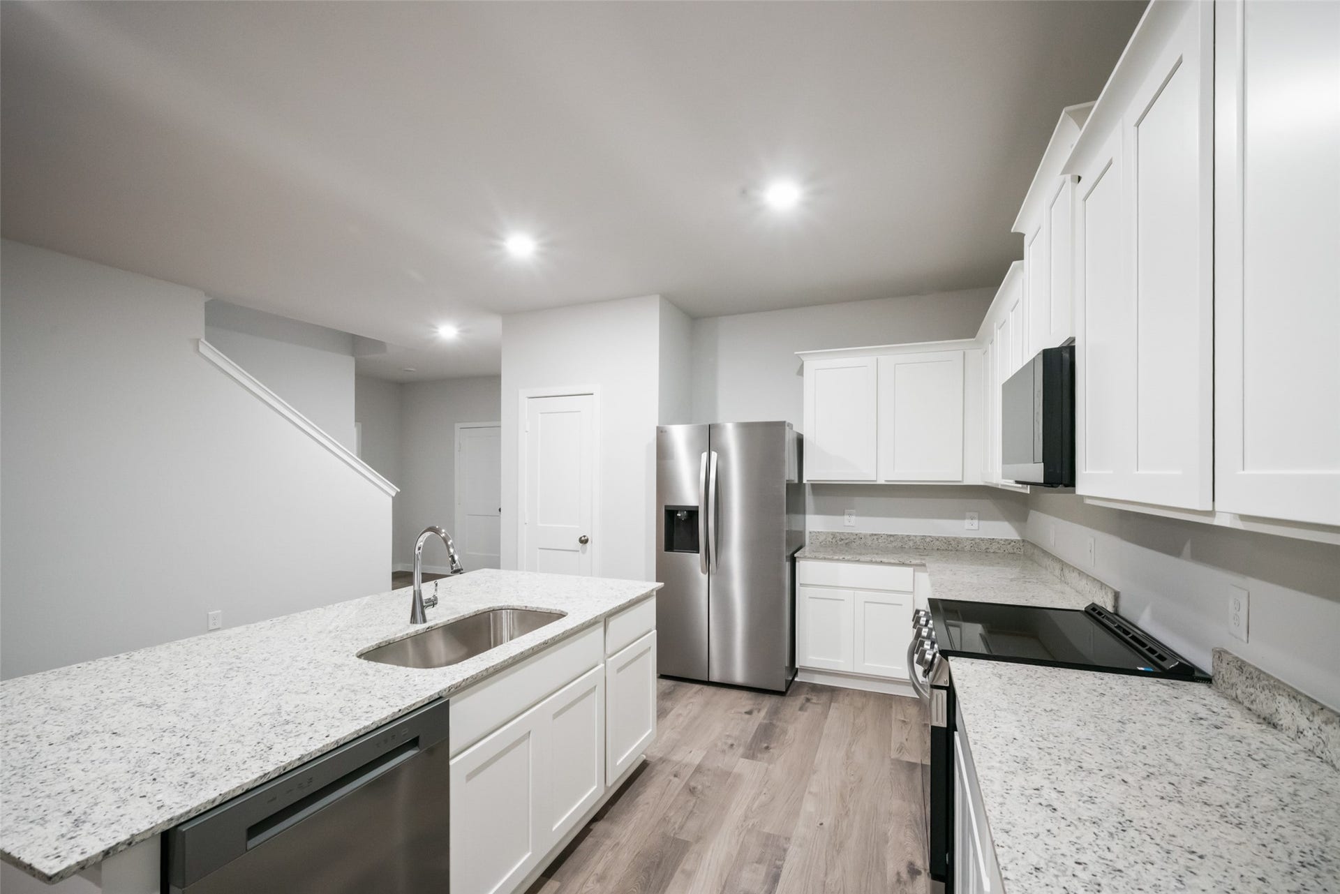 496 Shoreview Drive, Conroe, TX 77303 496 Shoreview Drive, Conroe, TX 77303