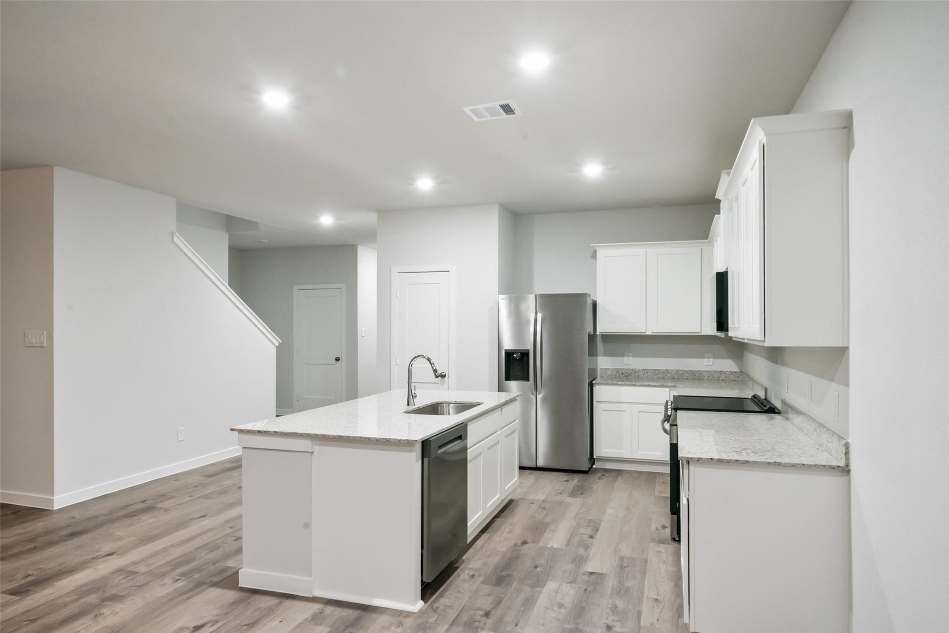 496 Shoreview Drive, Conroe, TX 77303 496 Shoreview Drive, Conroe, TX 77303