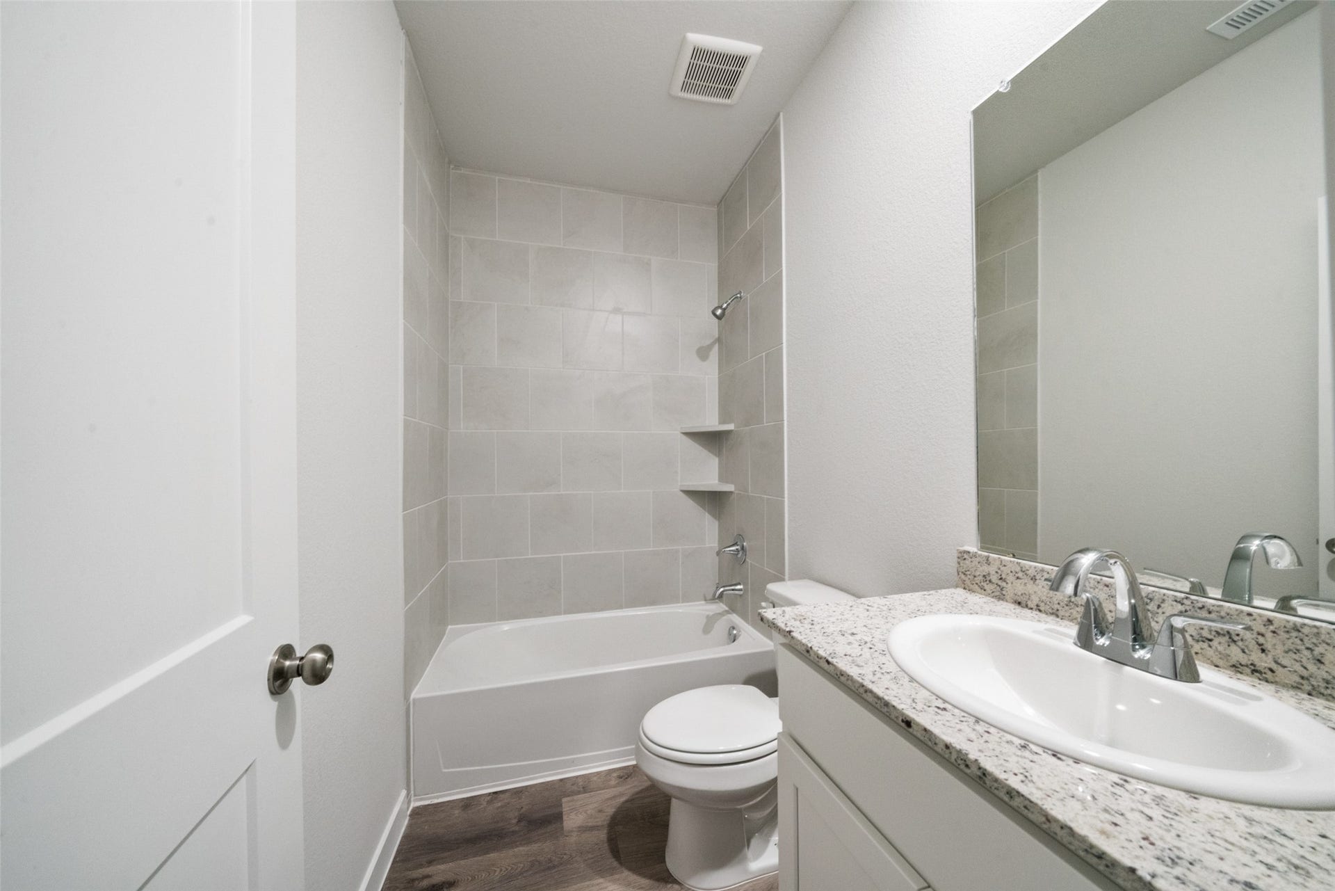 496 Shoreview Drive, Conroe, TX 77303 496 Shoreview Drive, Conroe, TX 77303