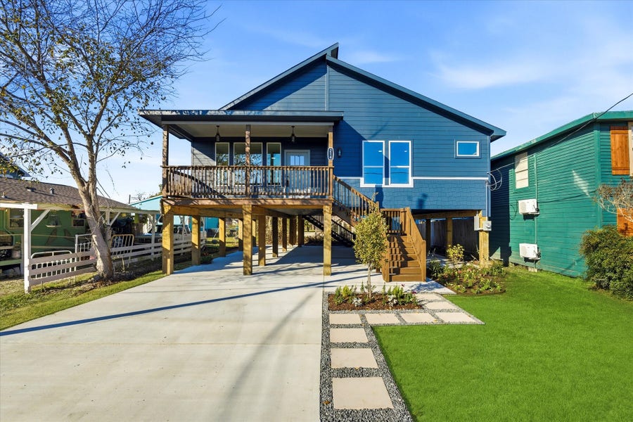 Property photo for 214 S Y Street, La Porte, TX