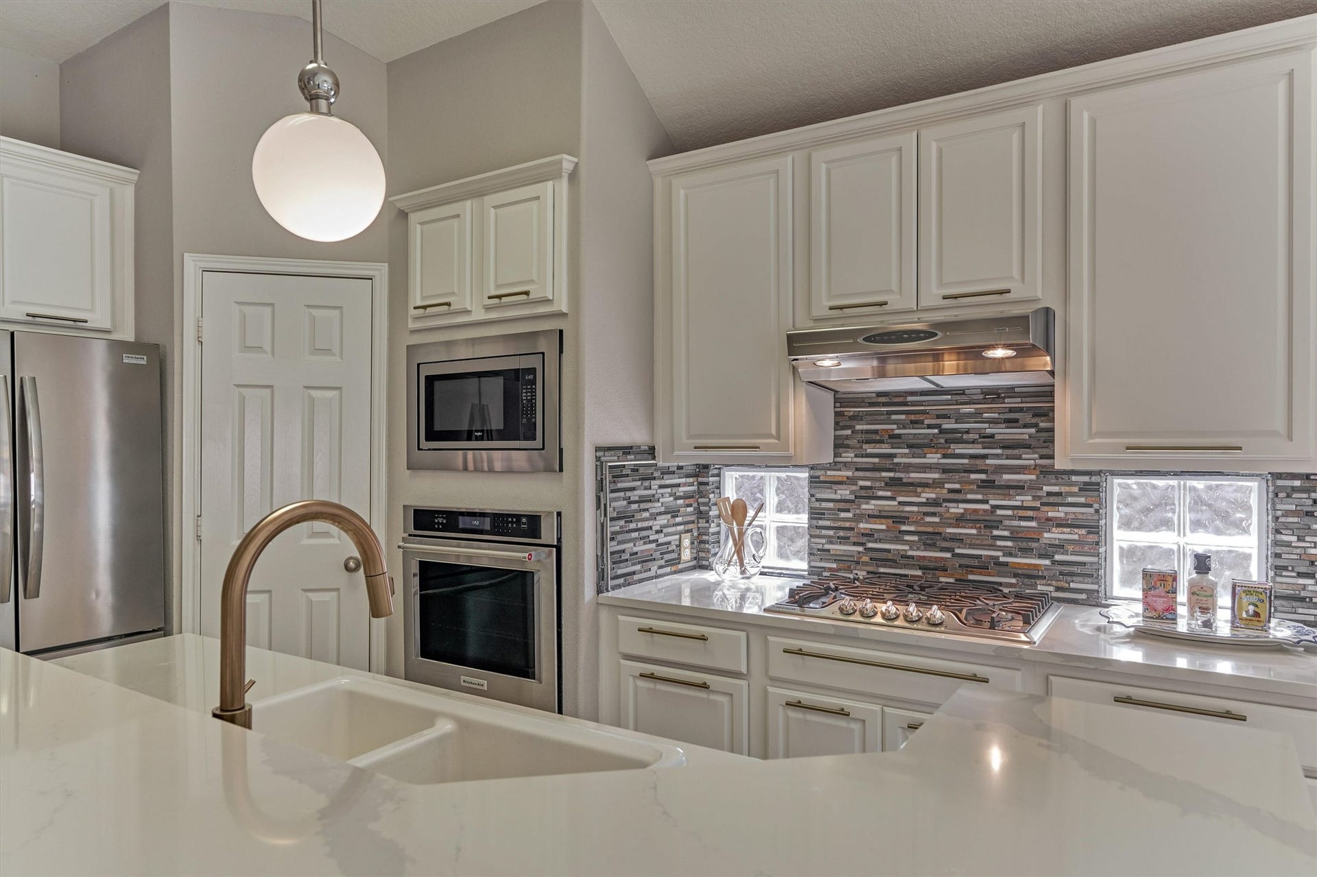 20203 Tamerton Drive, Spring, TX 77388 20203 Tamerton Drive, Spring, TX 77388