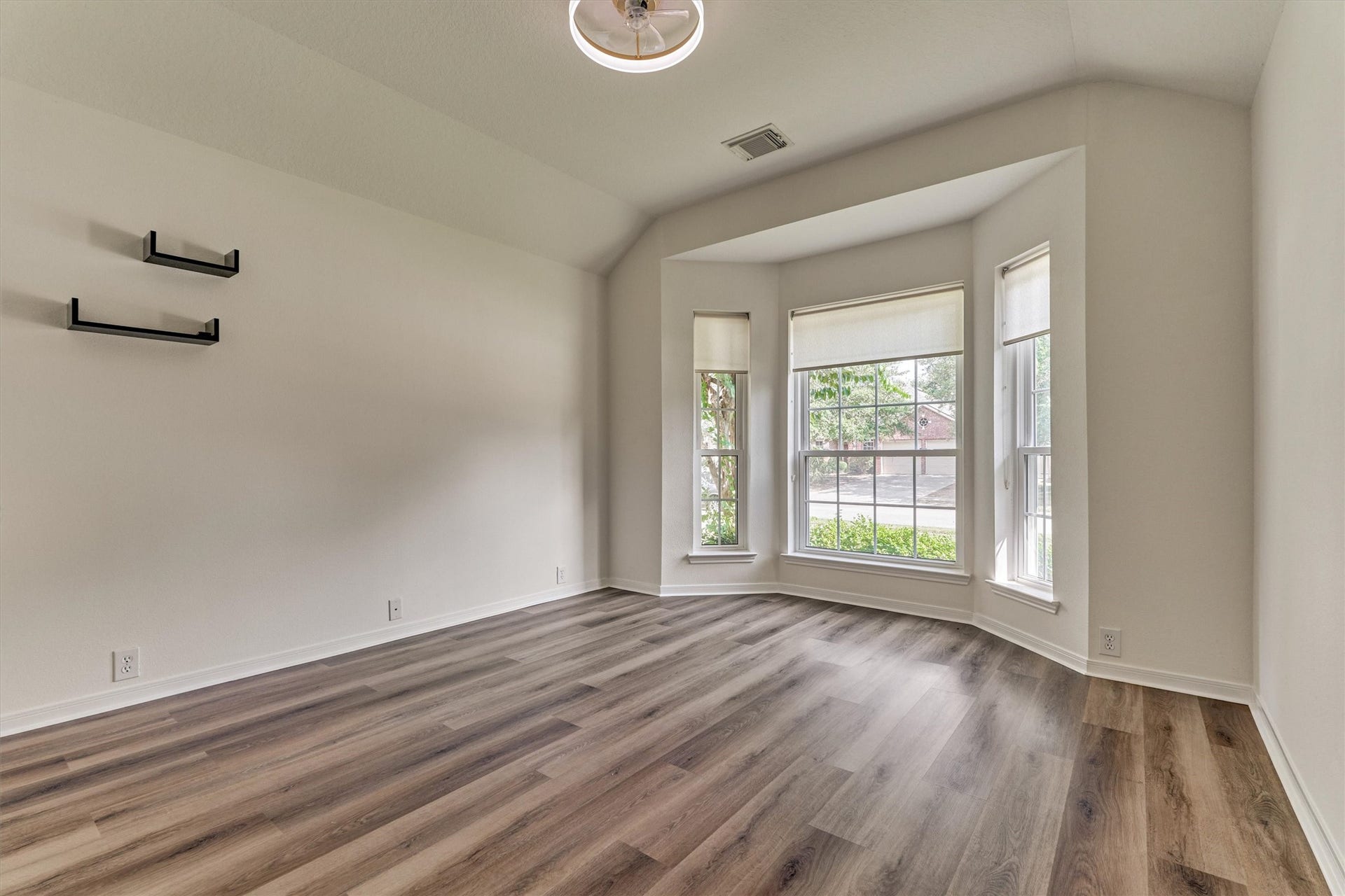 20203 Tamerton Drive, Spring, TX 77388 20203 Tamerton Drive, Spring, TX 77388