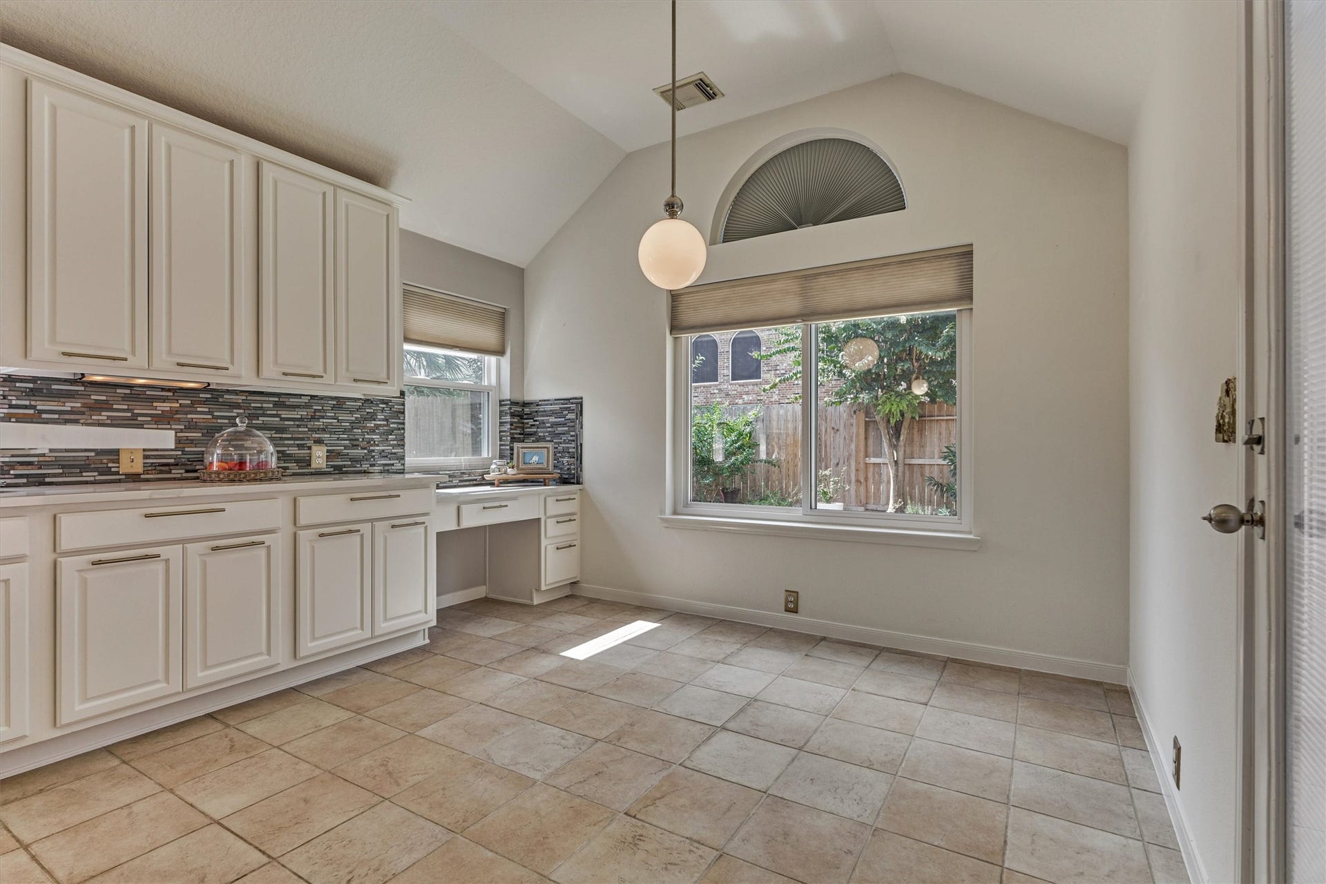 20203 Tamerton Drive, Spring, TX 77388 20203 Tamerton Drive, Spring, TX 77388