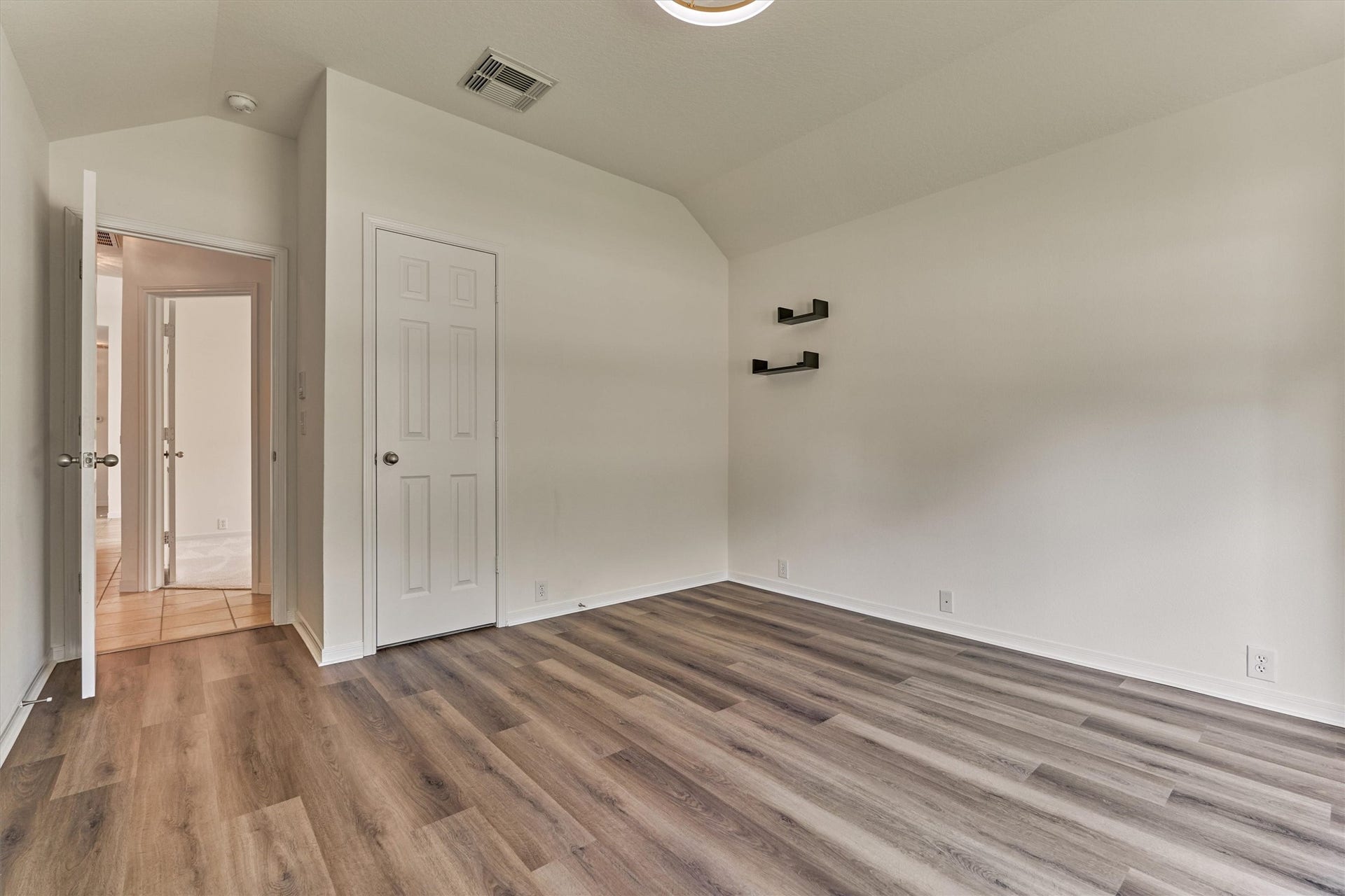 20203 Tamerton Drive, Spring, TX 77388 20203 Tamerton Drive, Spring, TX 77388