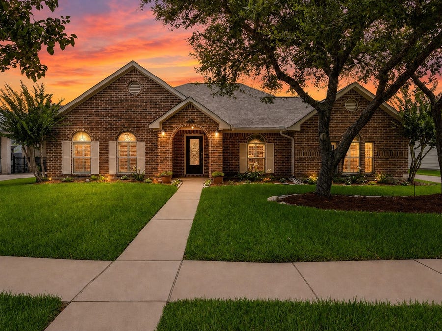 Property photo for 302 Le Doux Oaks, League City, TX