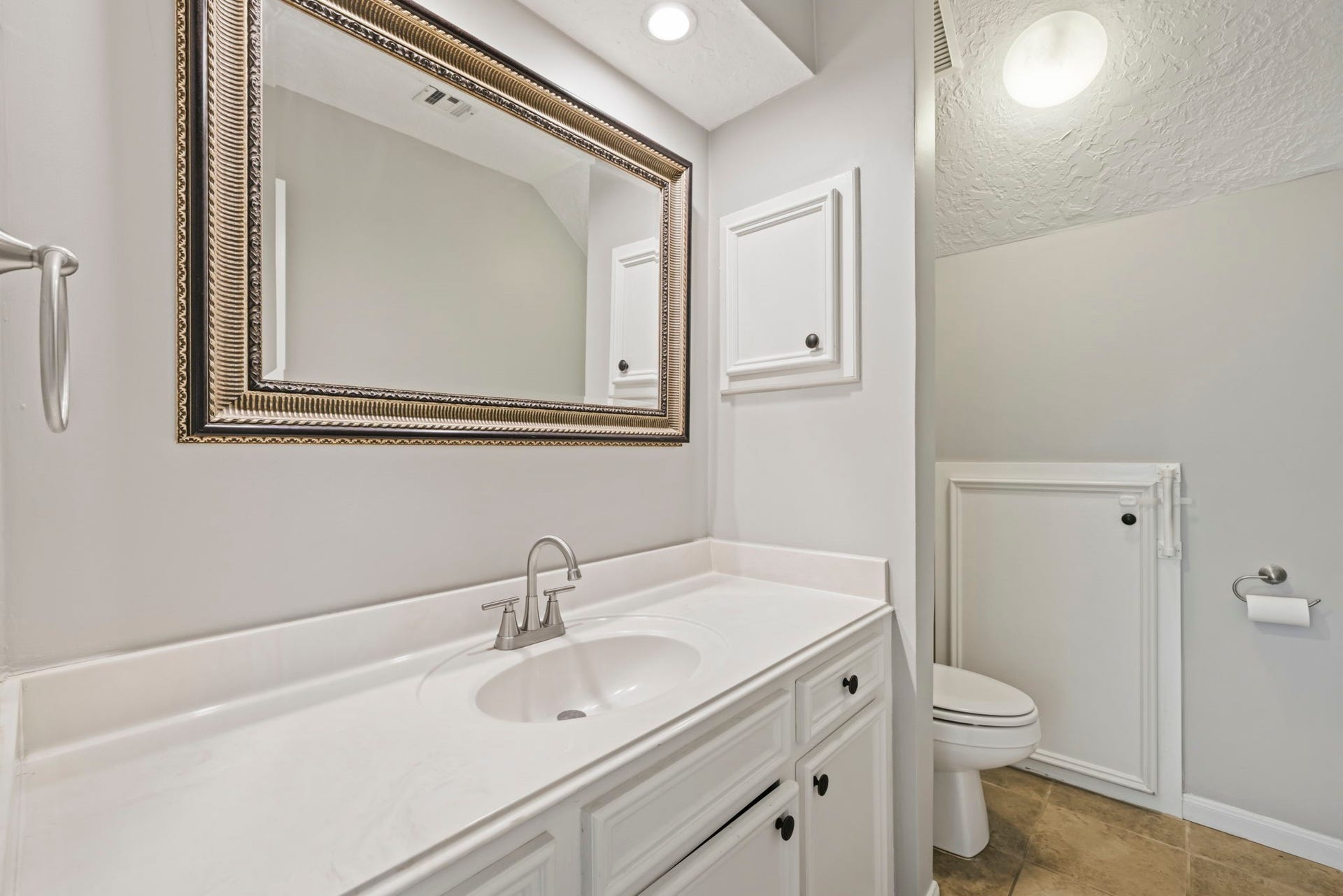 14719 Rio Pinar Drive, Houston, TX 77095 Half Bath is Downstairs off of Living Area